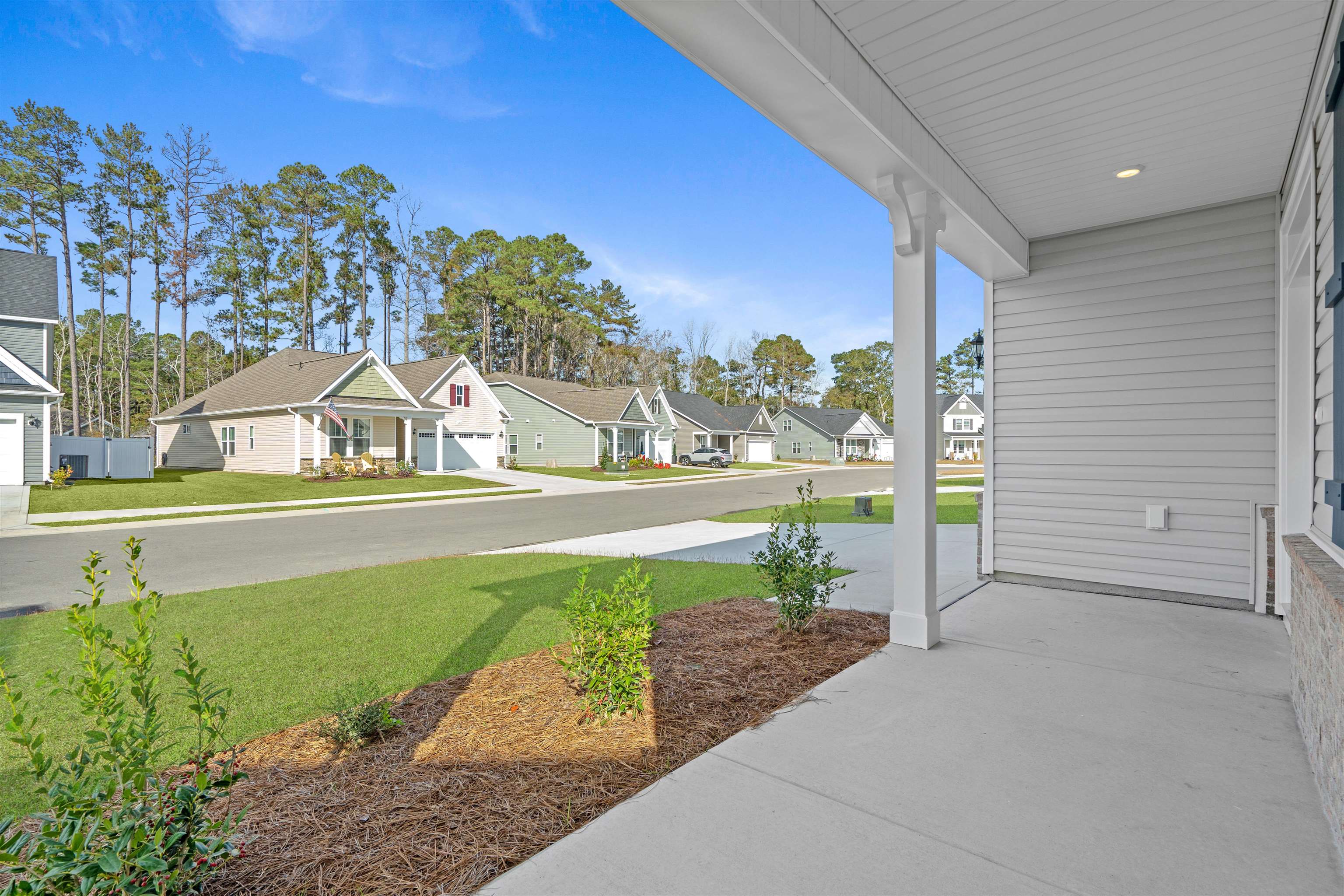1116 Nw Forest Bend Dr Nw Property Photo 2