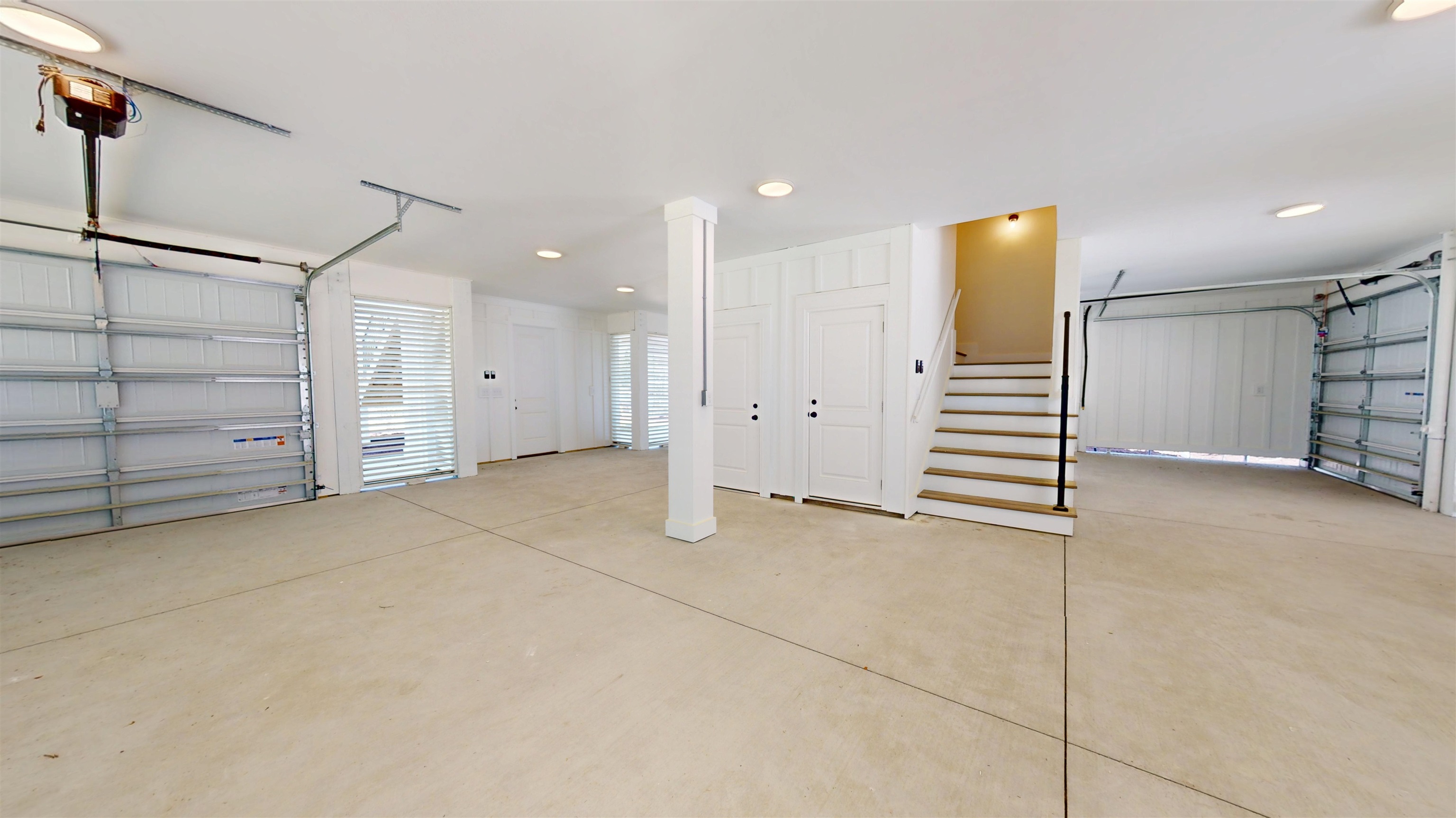 693 W Oak Circle Property Photo 7