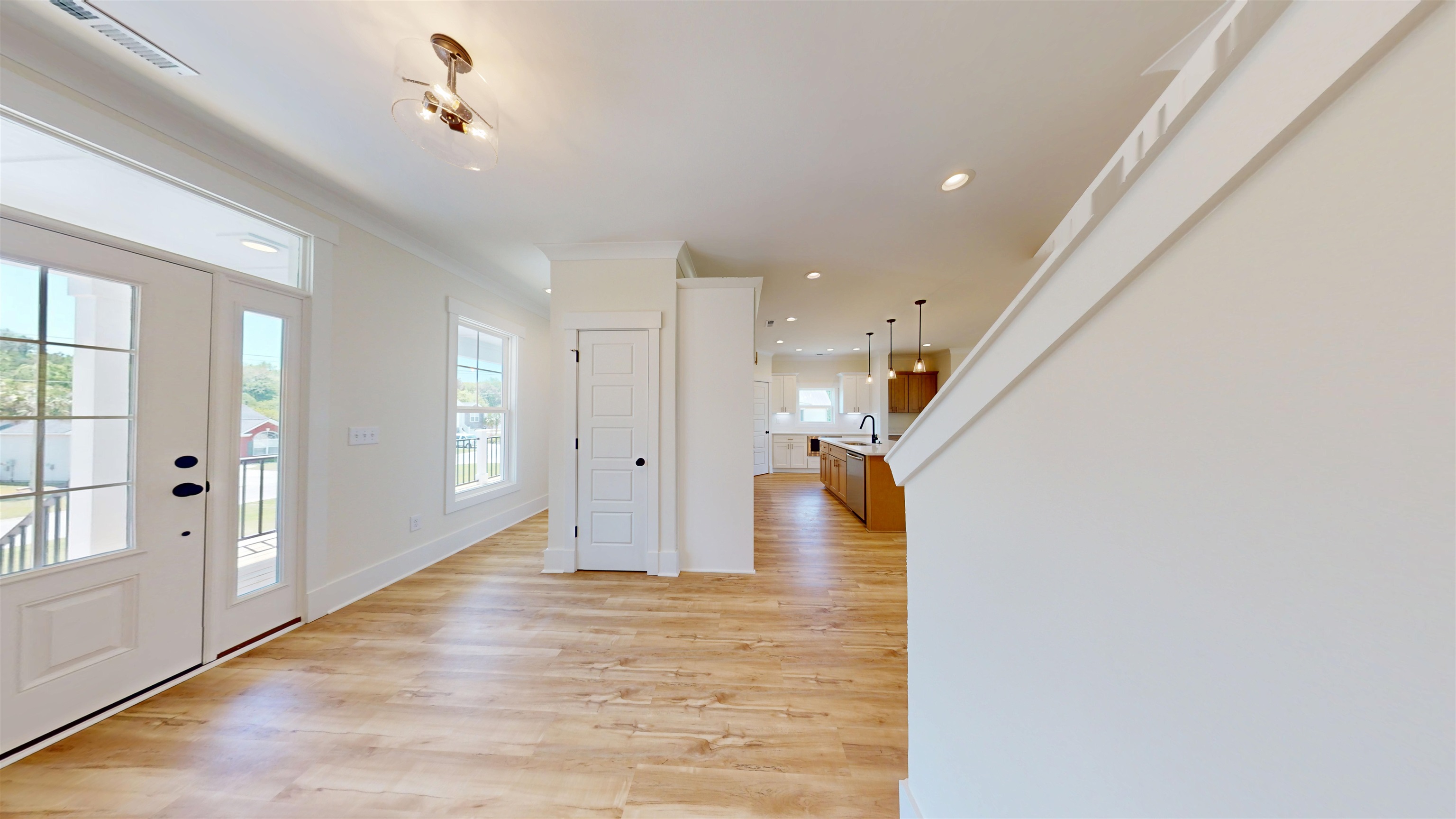 693 W Oak Circle Property Photo 28