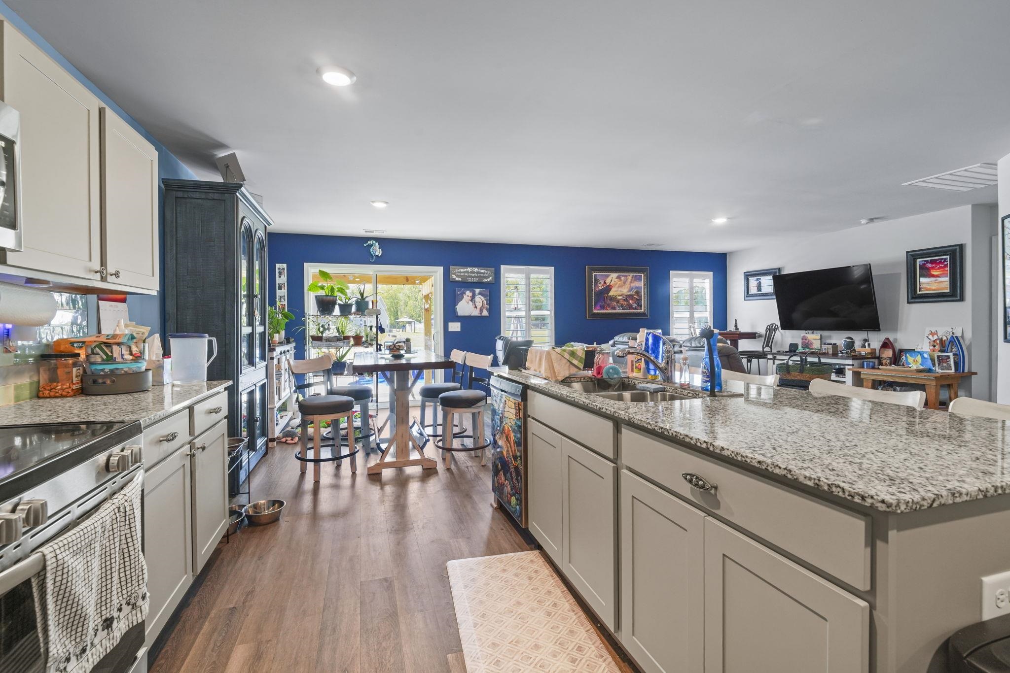 927 Cherrystone Loop Property Photo 8
