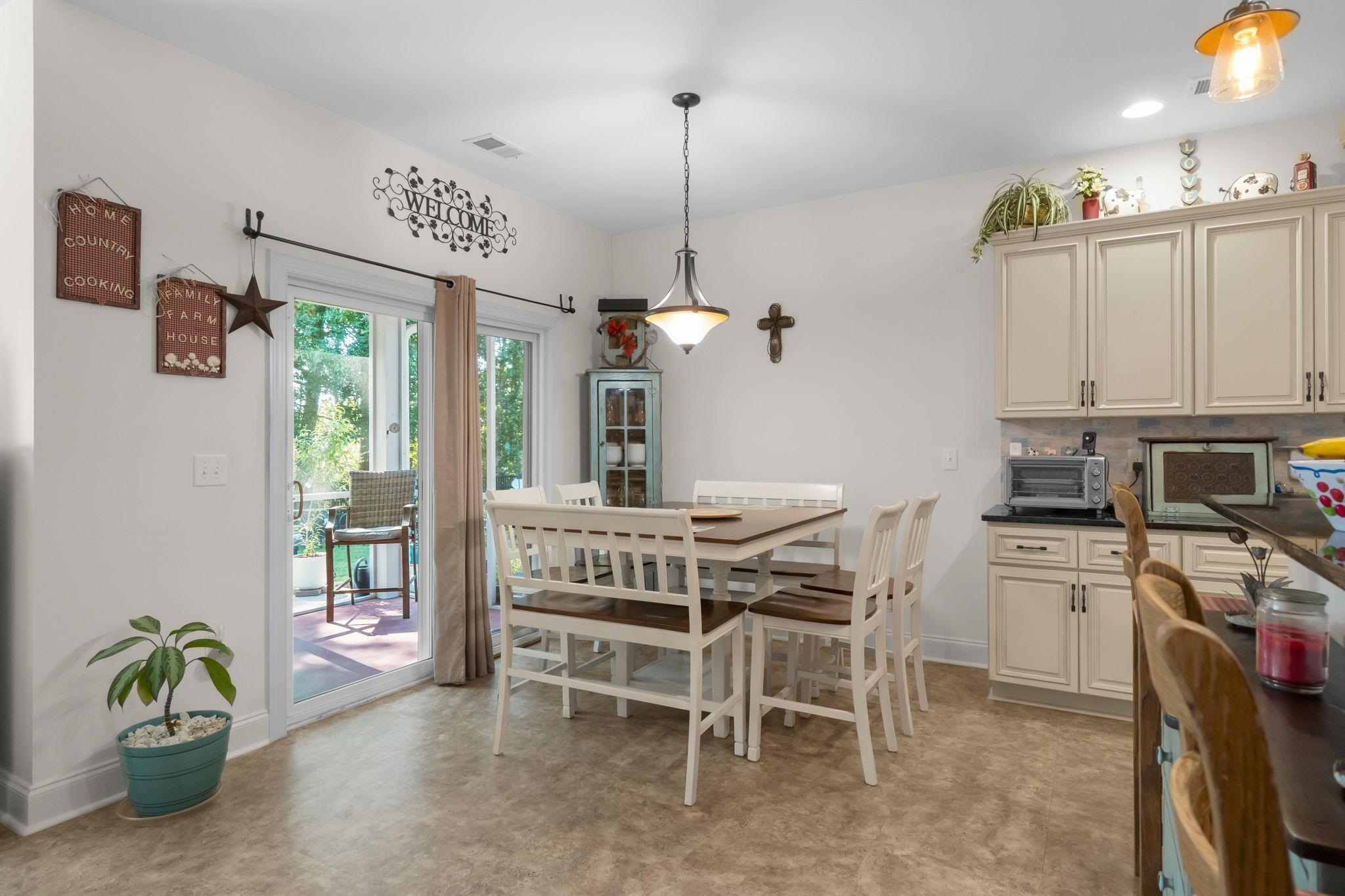 132 Rivers Edge Dr. Property Photo 18