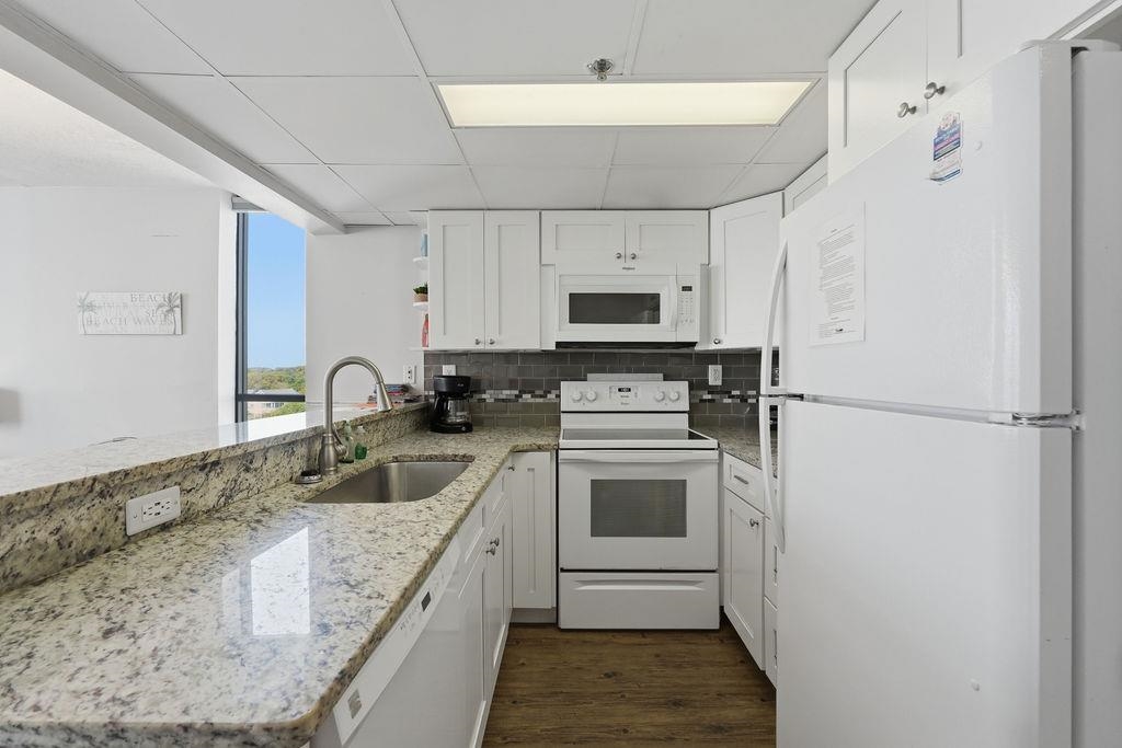 201 74th Ave. N Property Photo 11