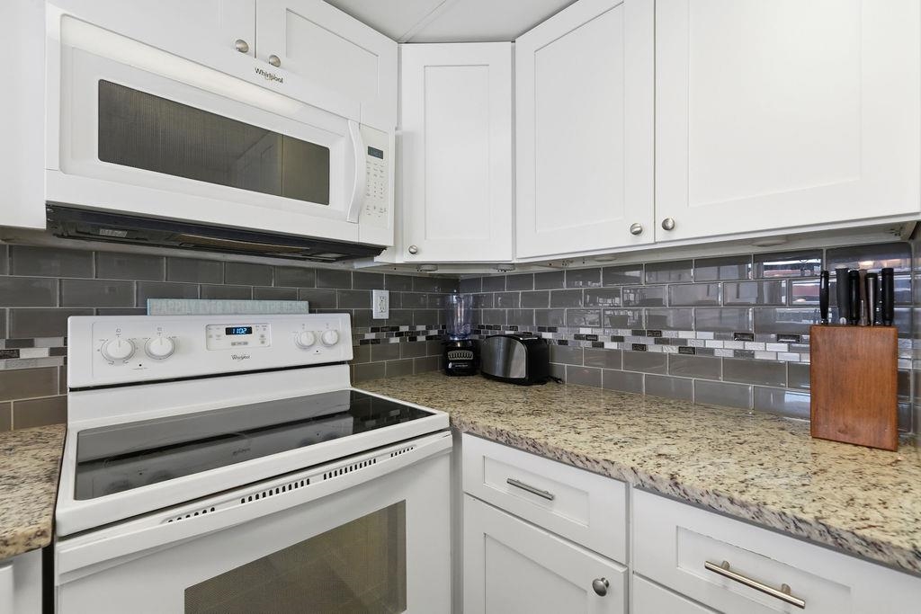 201 74th Ave. N Property Photo 13