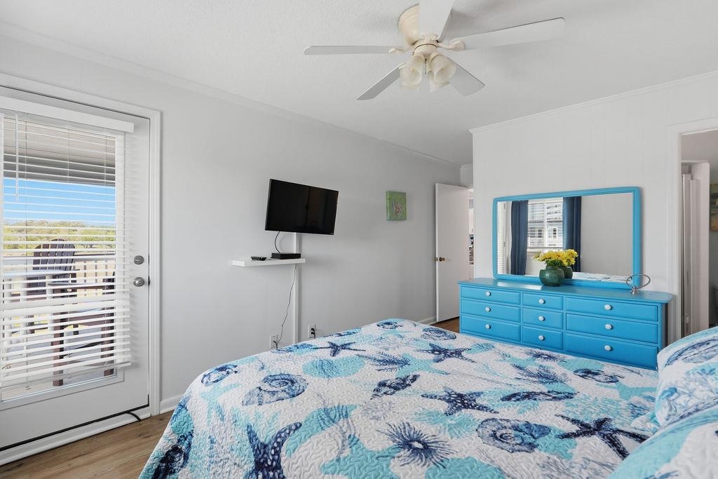 9540 Shore Dr. Property Photo 19