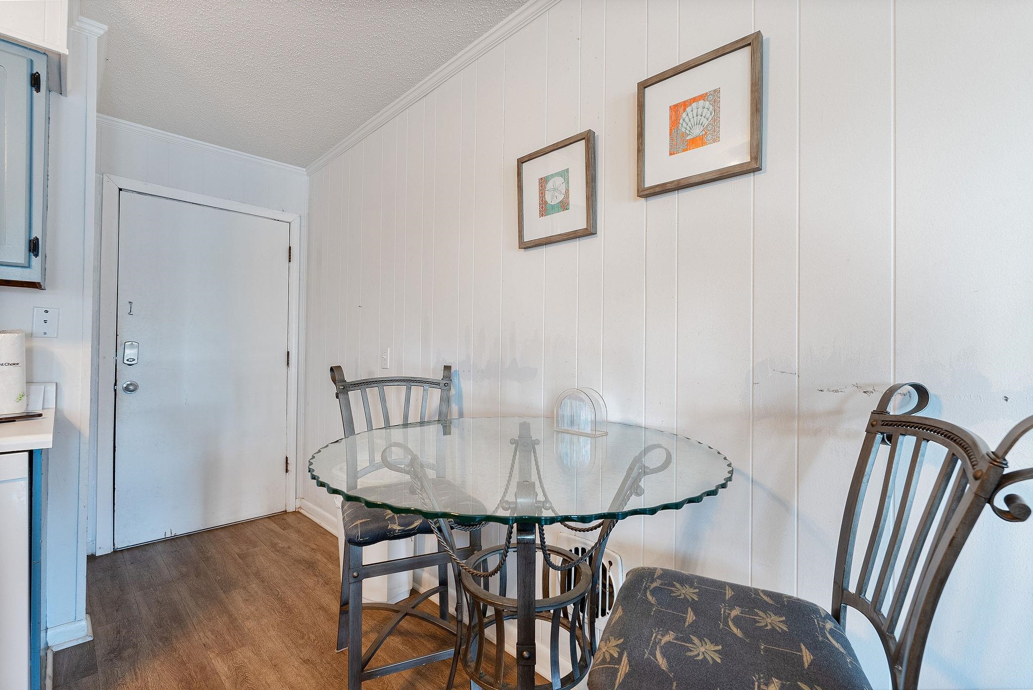 9540 Shore Dr. Property Photo 22