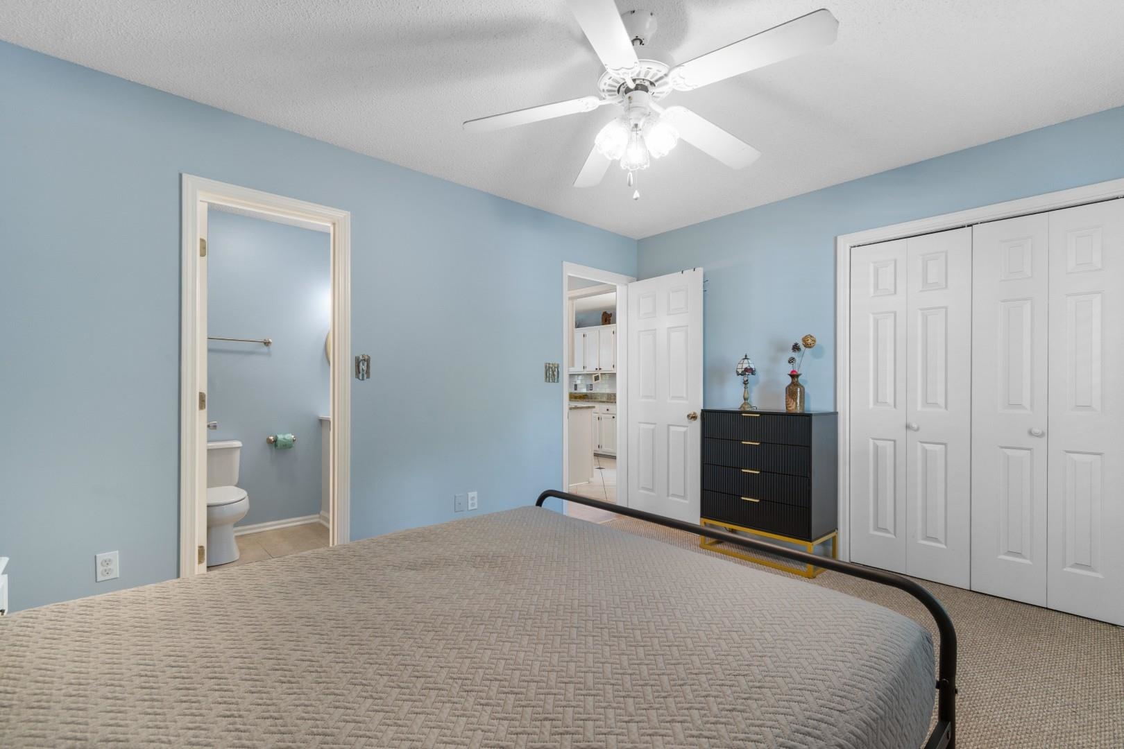 114 N Oak St. Property Photo 21