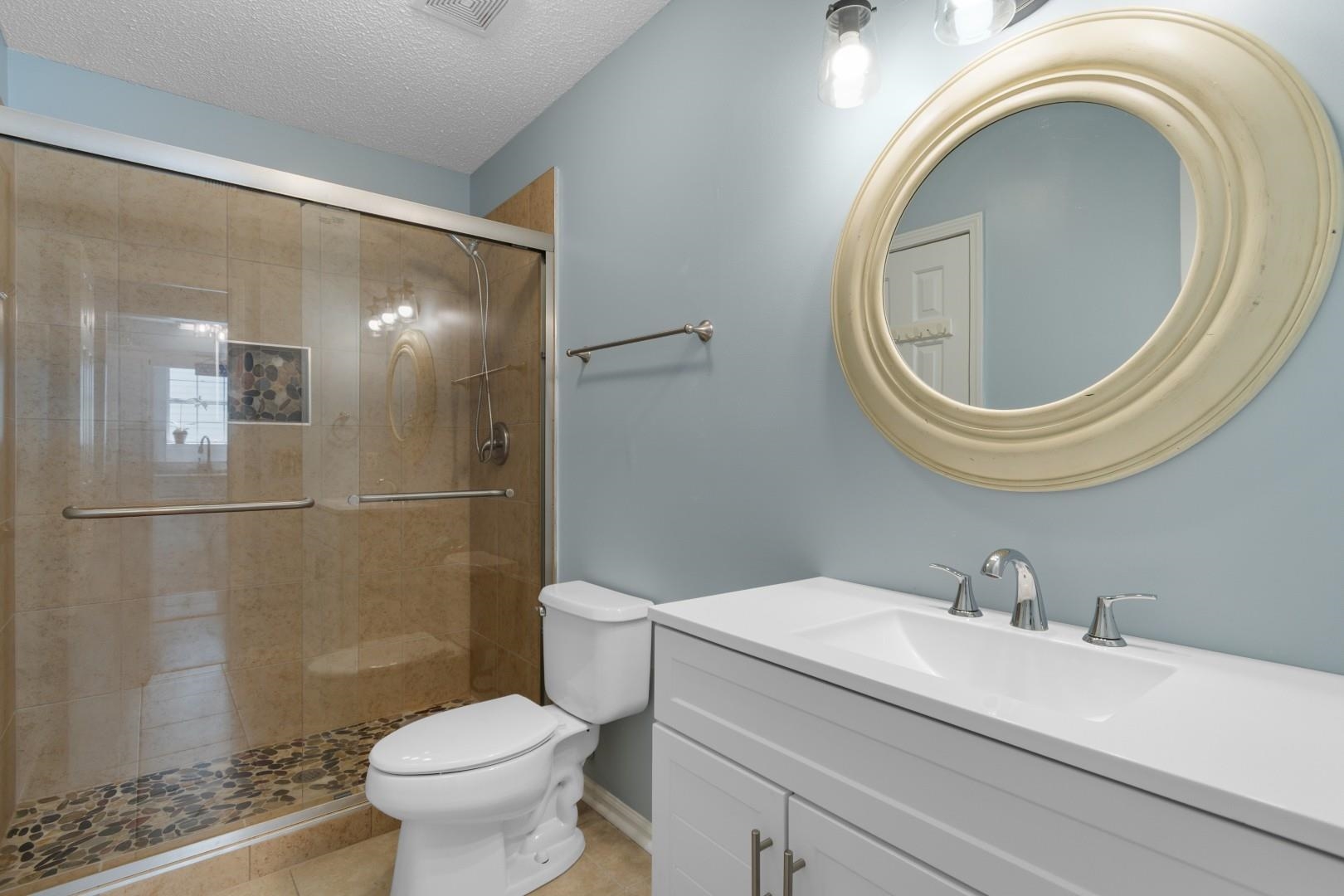 114 N Oak St. Property Photo 22