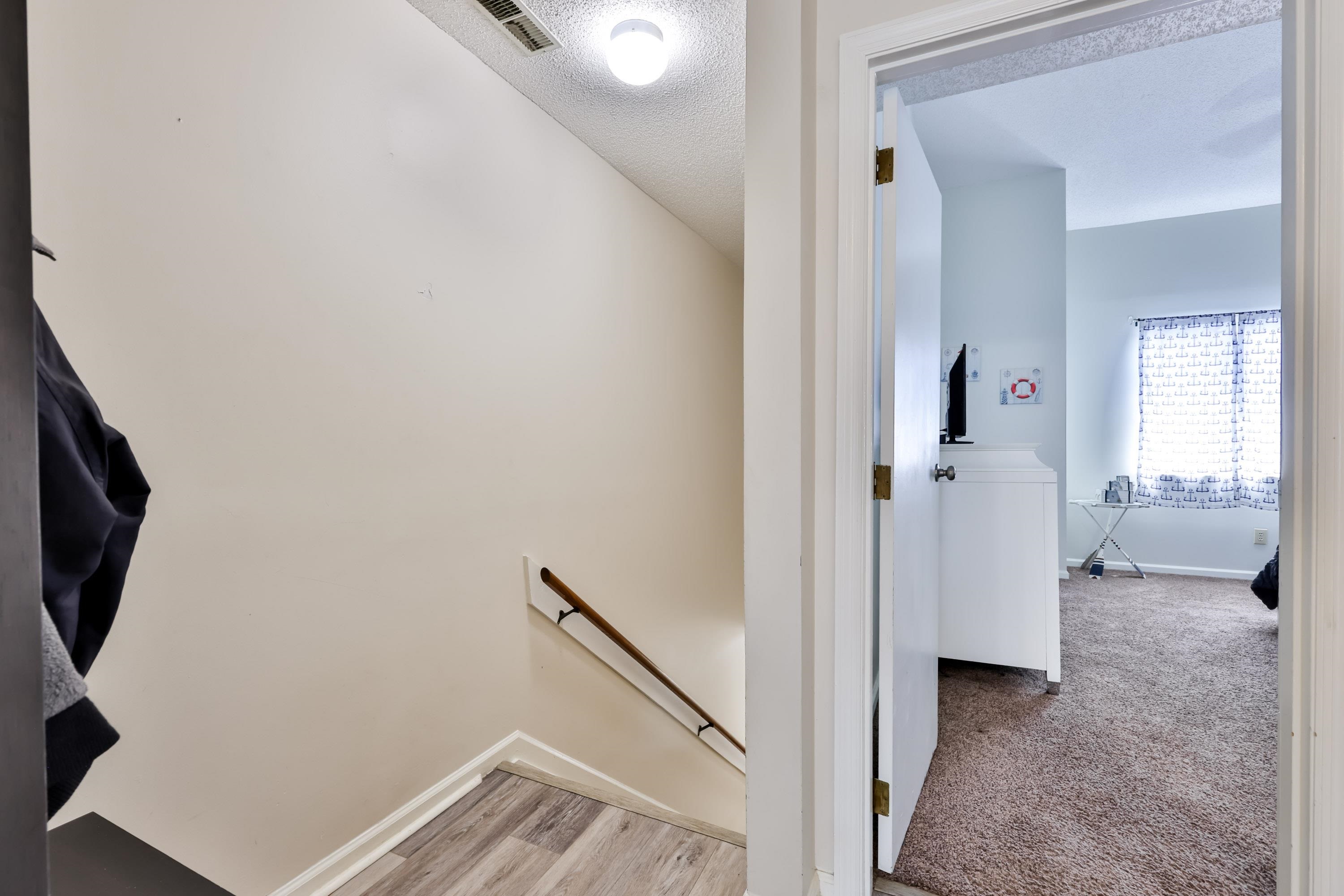 1880 Auburn Ln. Property Photo 19