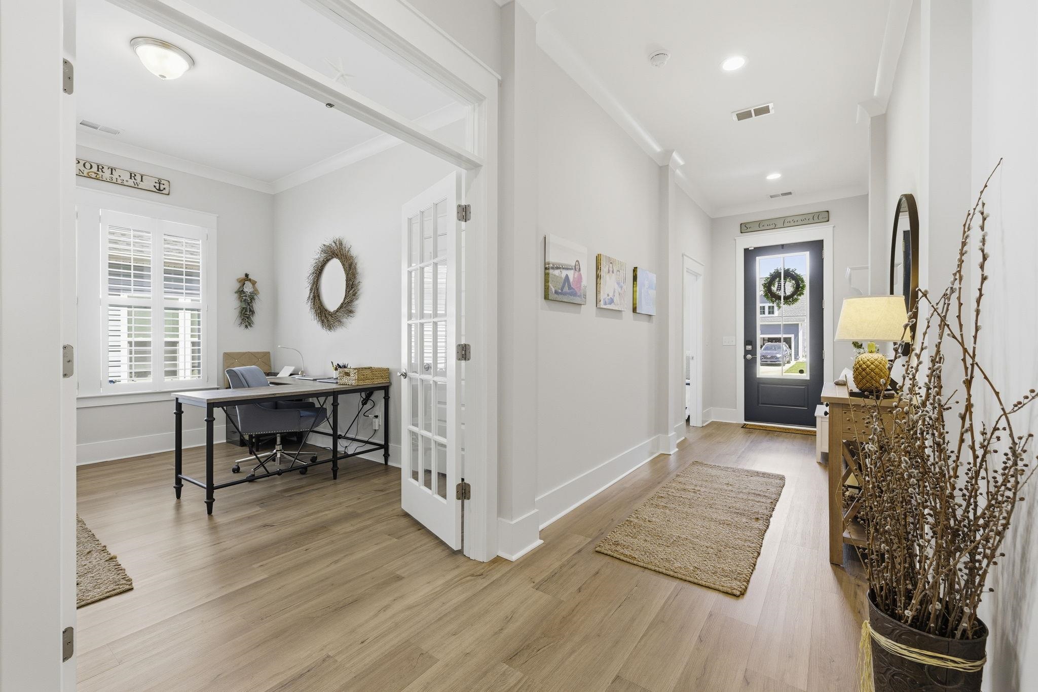 402 Bumble Circle Property Photo 6