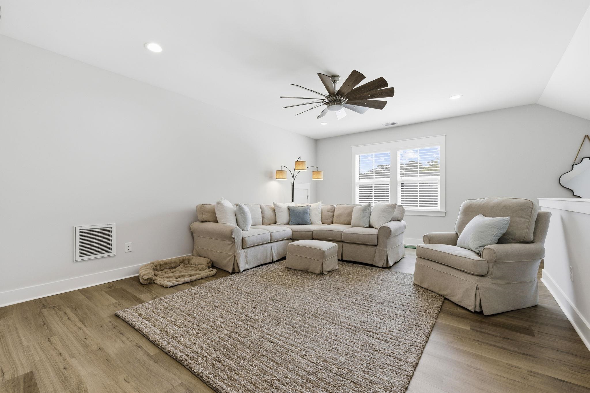 402 Bumble Circle Property Photo 50