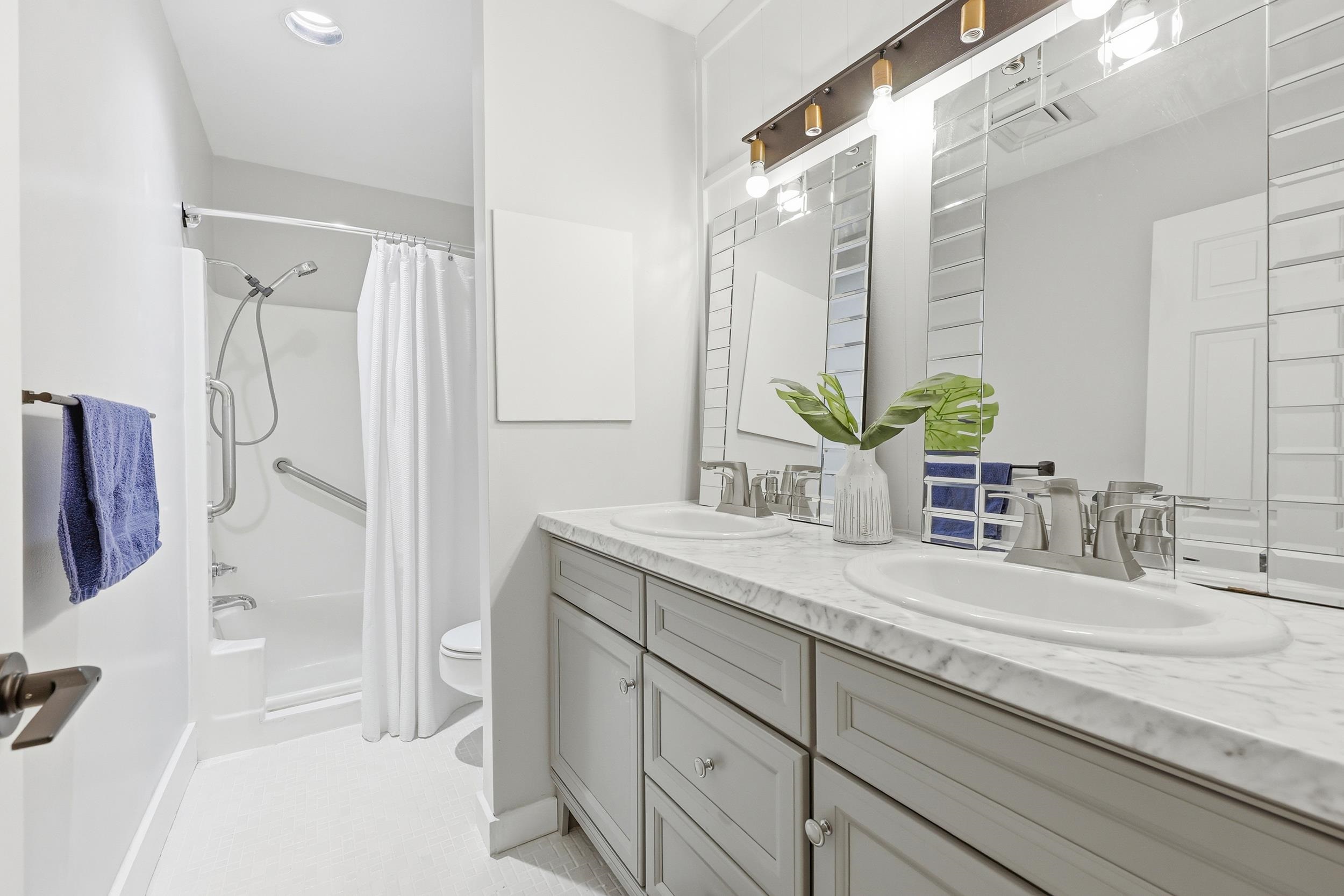 8 Peter Horry Ct. Property Photo 13