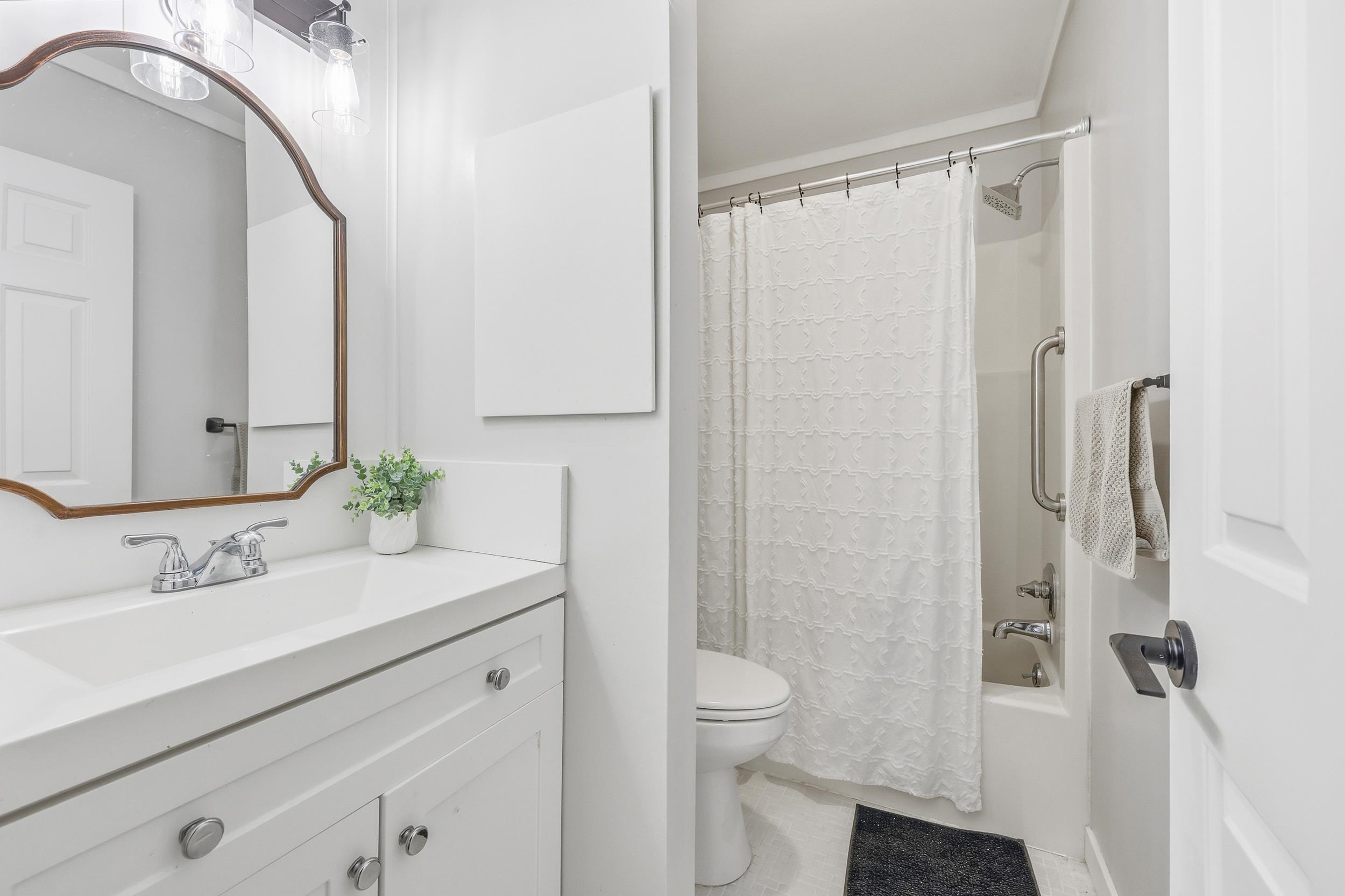 8 Peter Horry Ct. Property Photo 20