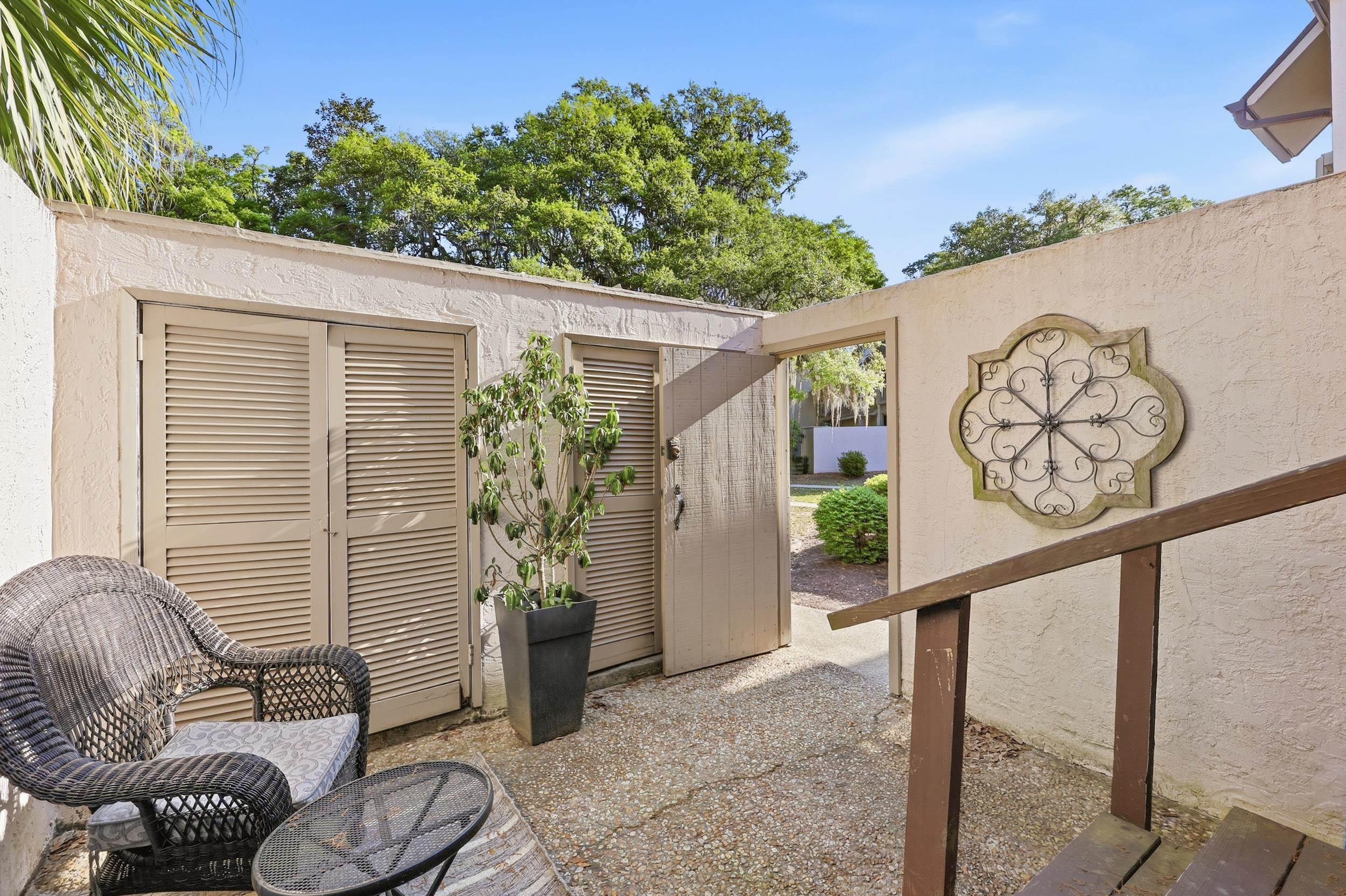 8 Peter Horry Ct. Property Photo 23