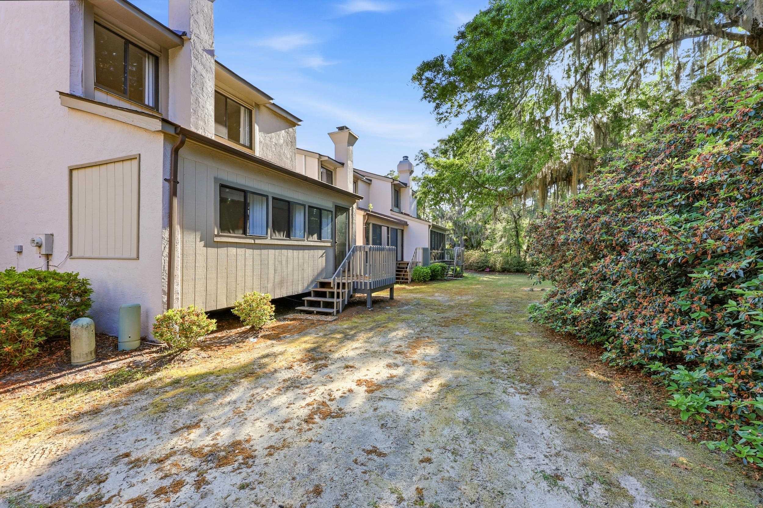 8 Peter Horry Ct. Property Photo 25