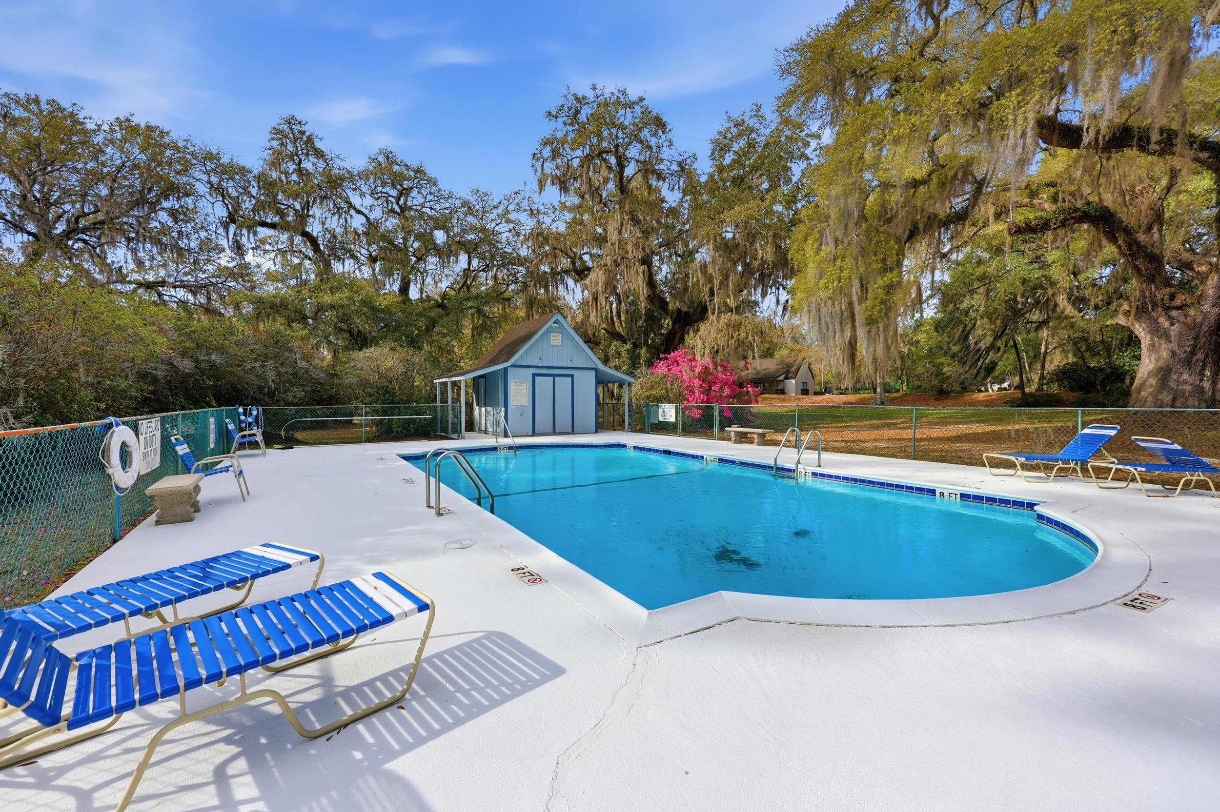8 Peter Horry Ct. Property Photo 27