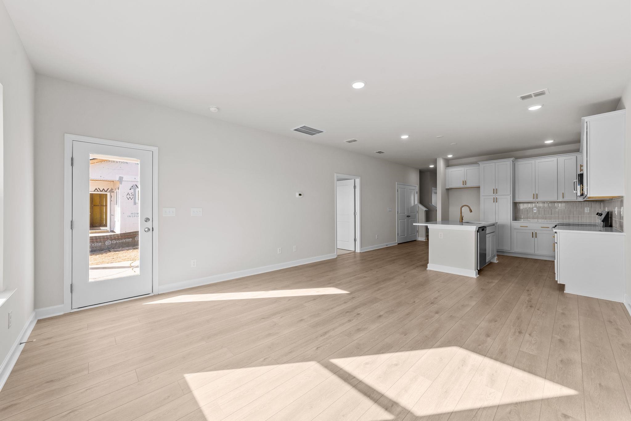 718 Ebb Tide Rd. Property Photo 12