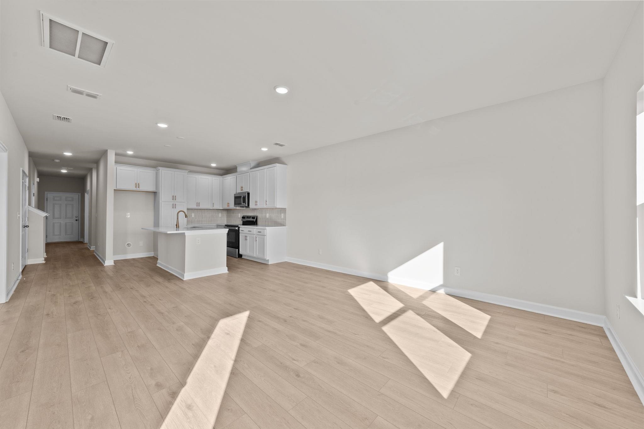 718 Ebb Tide Rd. Property Photo 13