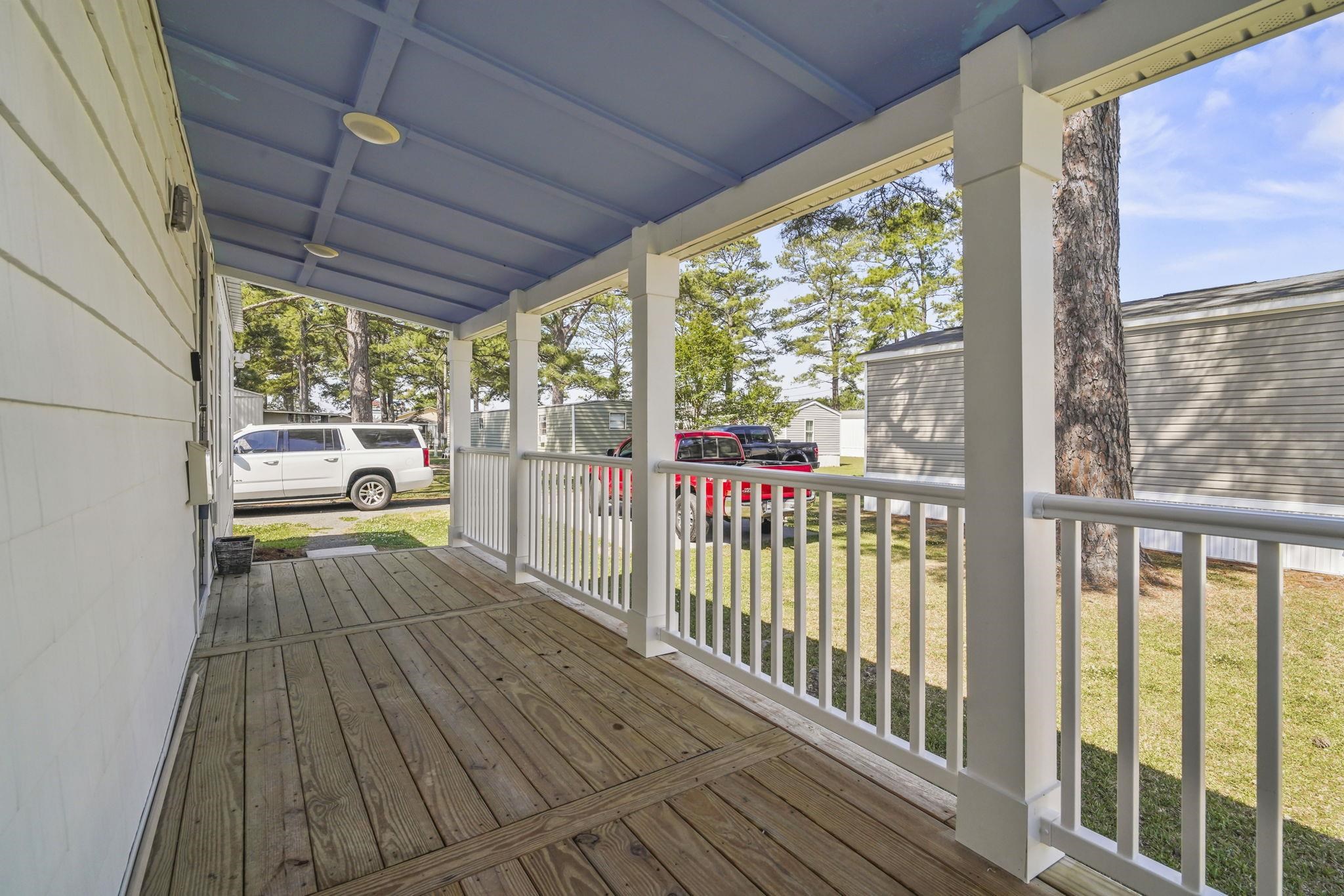 313 Cara Mia Ct Property Photo 4