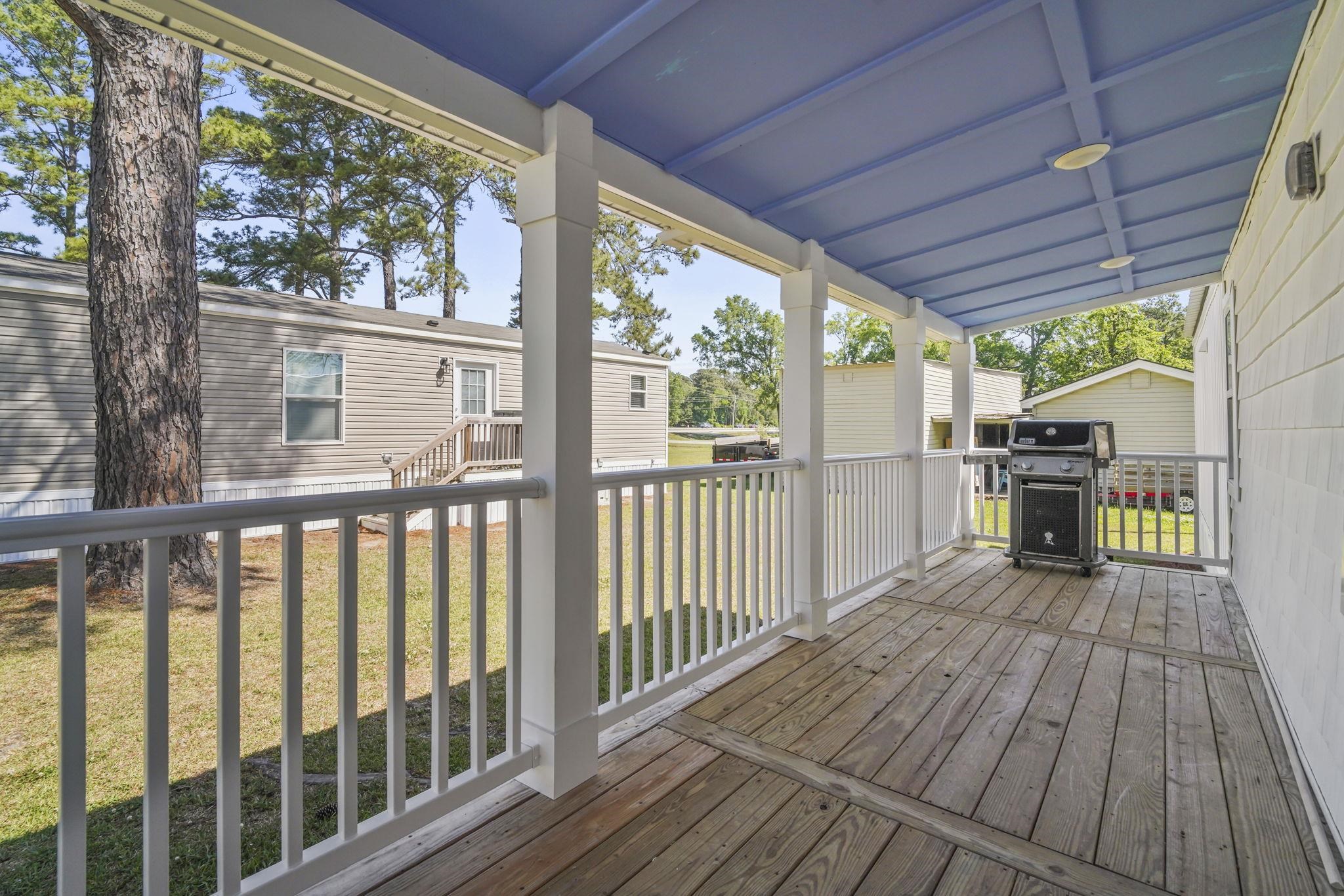 313 Cara Mia Ct Property Photo 5