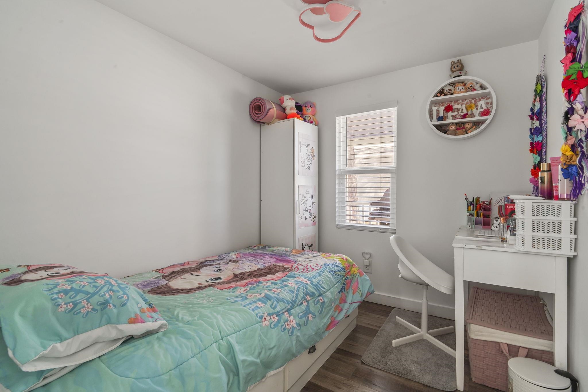 313 Cara Mia Ct Property Photo 10
