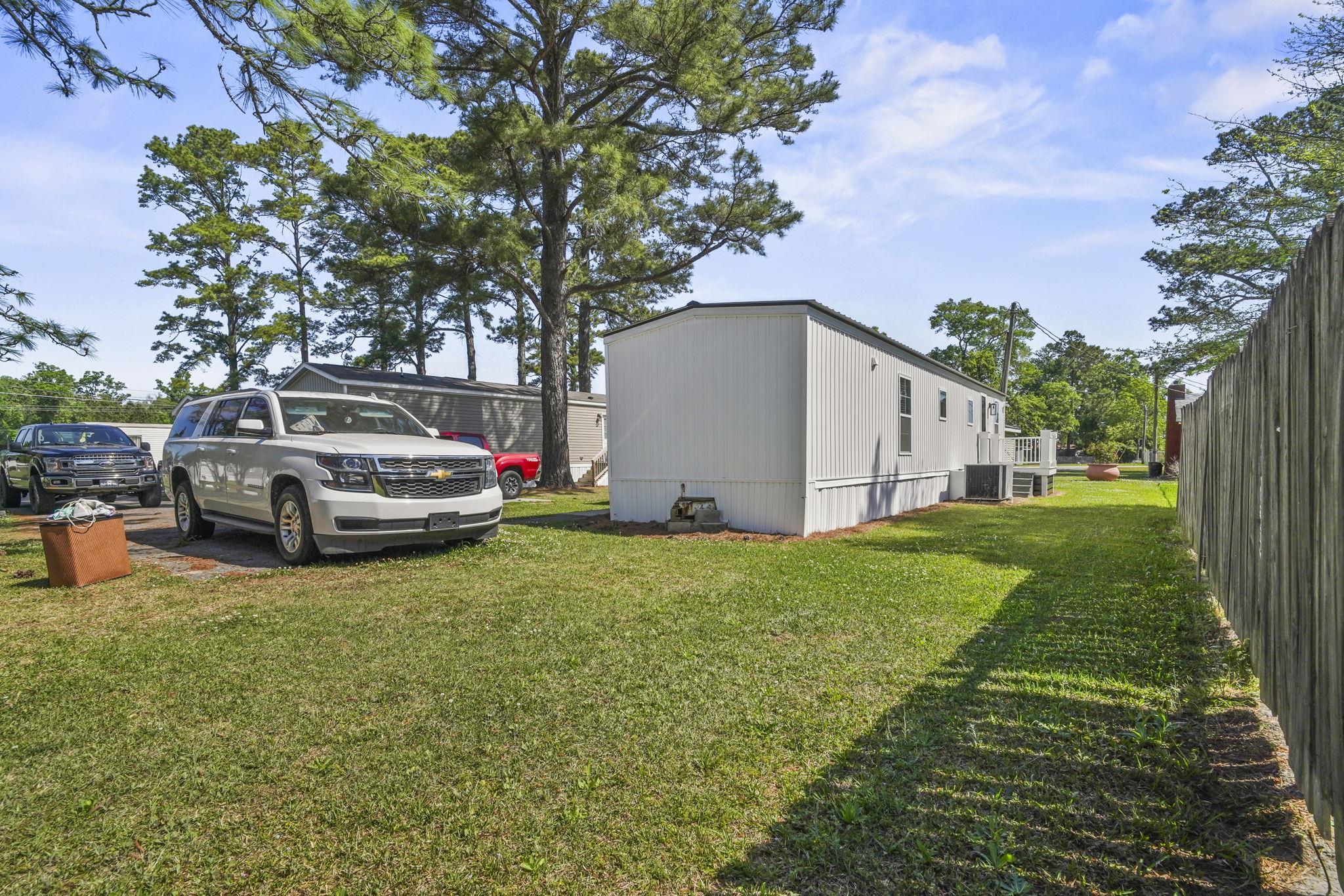 313 Cara Mia Ct Property Photo 29