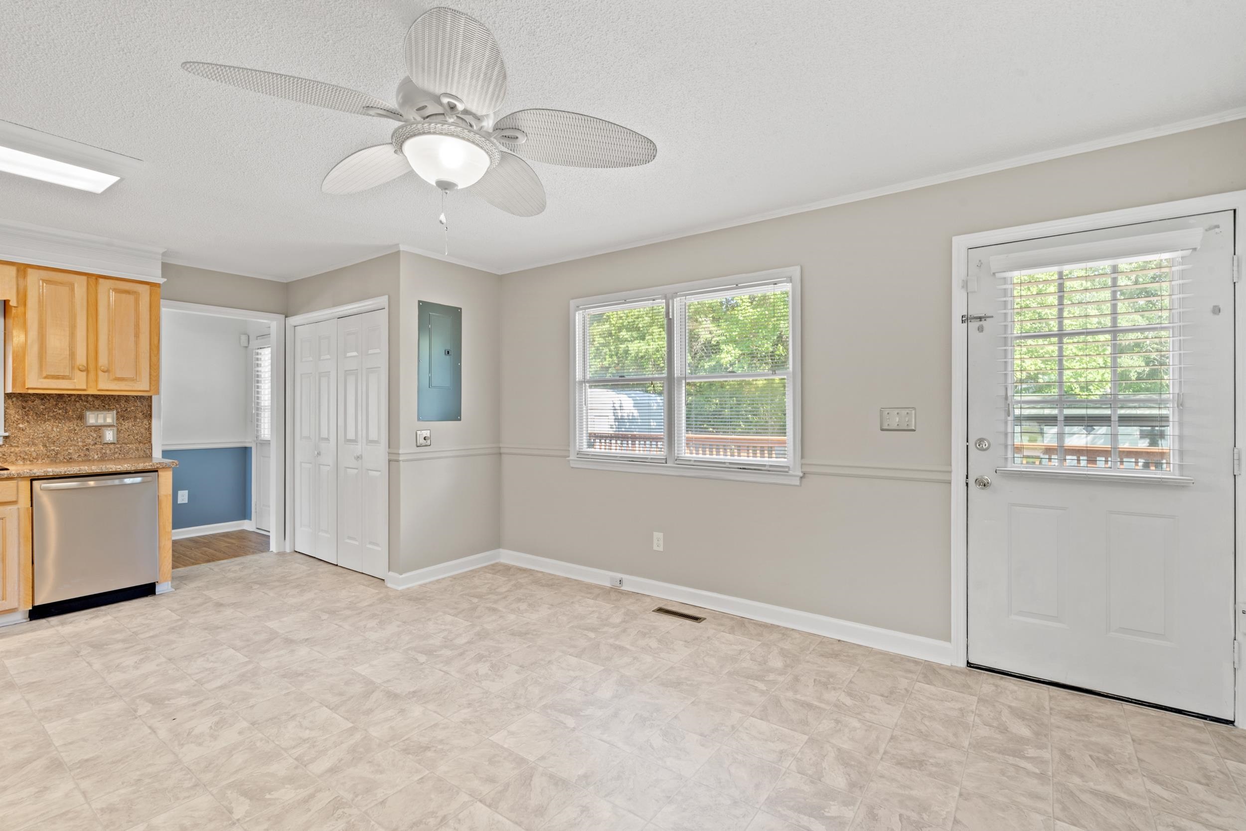 736 Millers Rd. Property Photo 5
