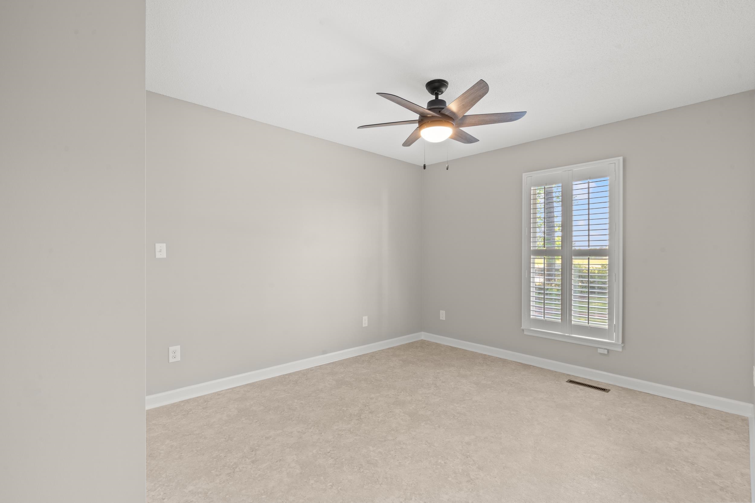 736 Millers Rd. Property Photo 17