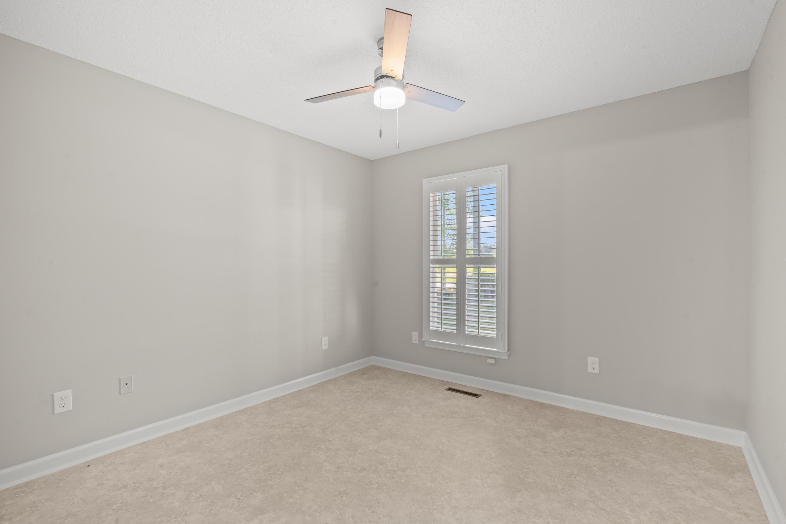 736 Millers Rd. Property Photo 18