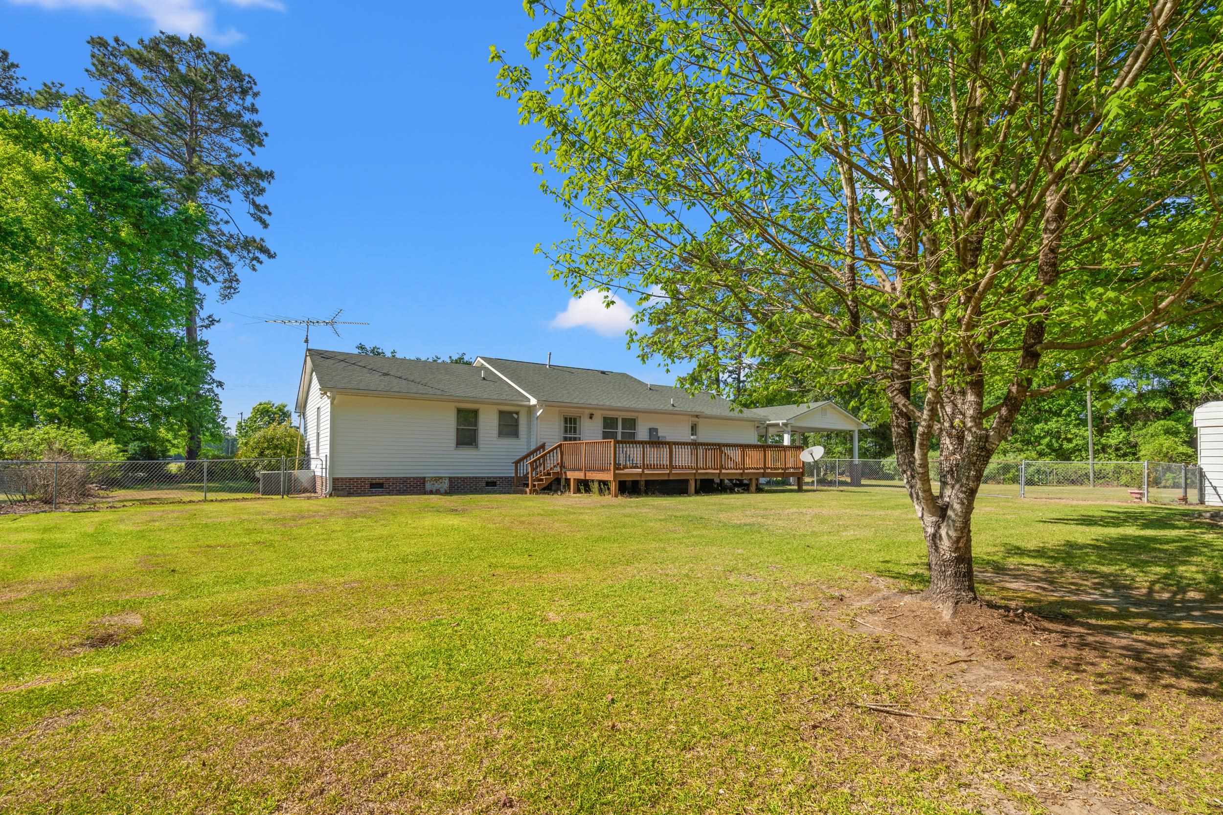736 Millers Rd. Property Photo 26