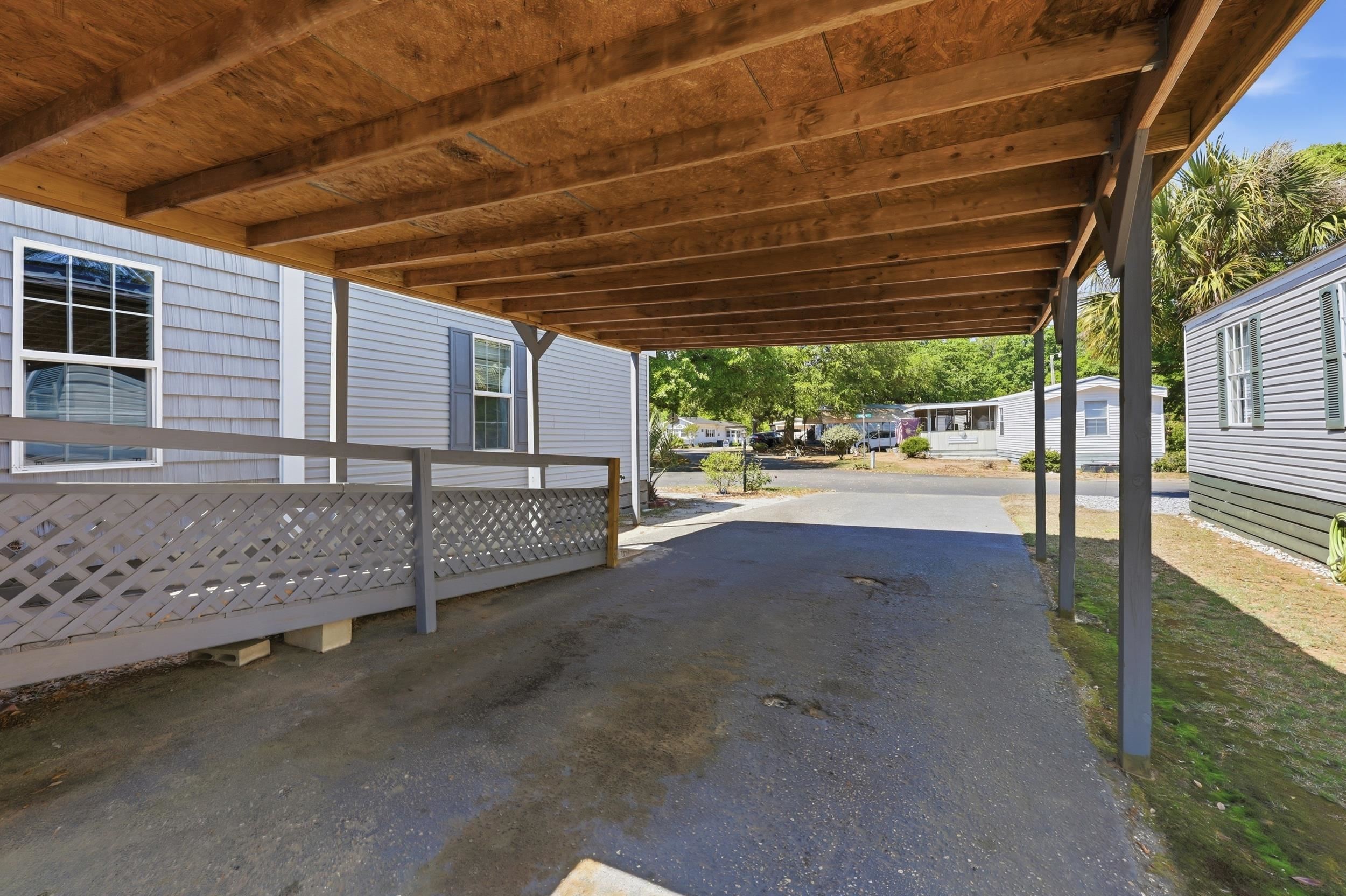 87 Beacon Ct. Property Photo 6