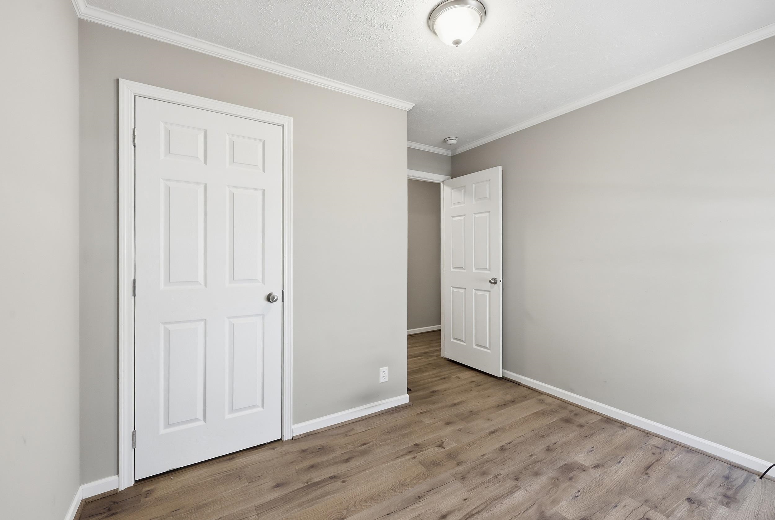 87 Beacon Ct. Property Photo 16