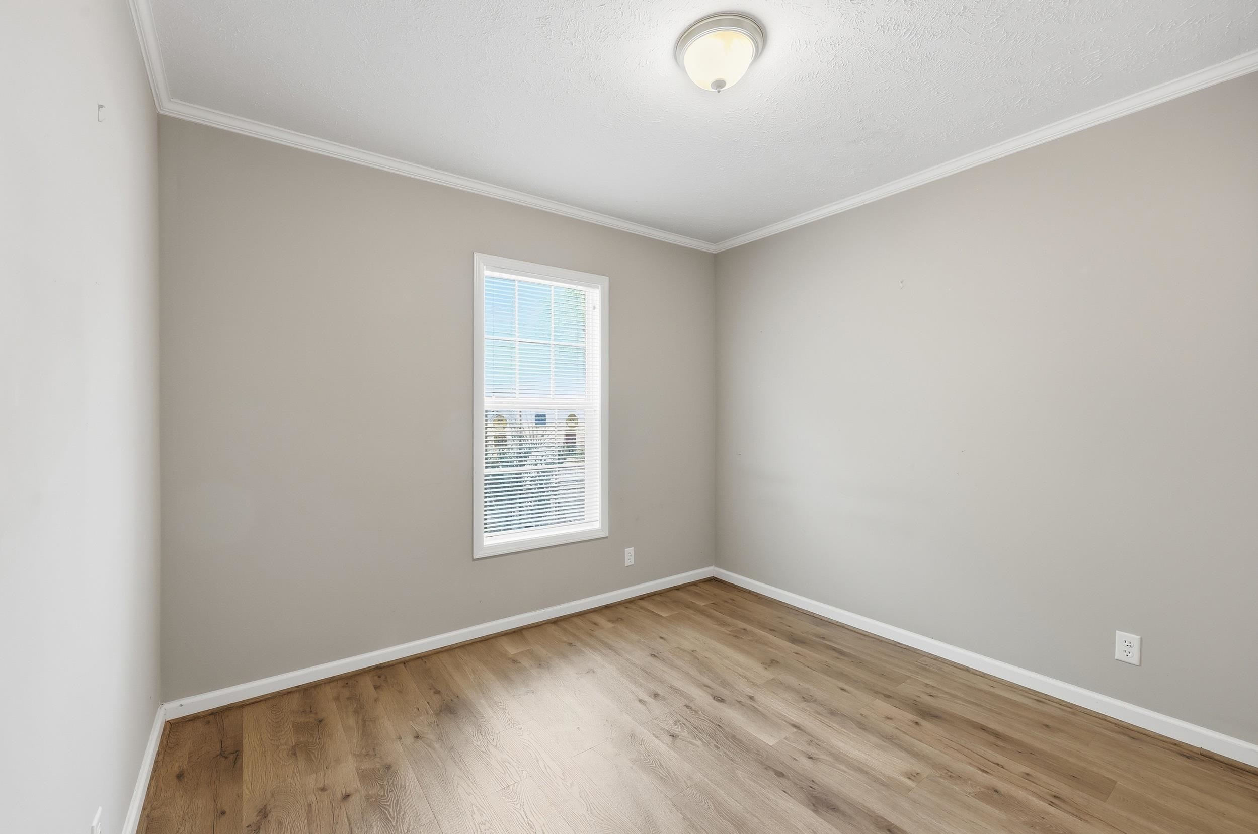 87 Beacon Ct. Property Photo 18