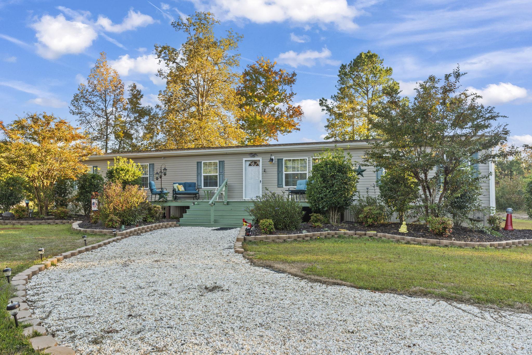 3806 Highway 472 Property Photo 1