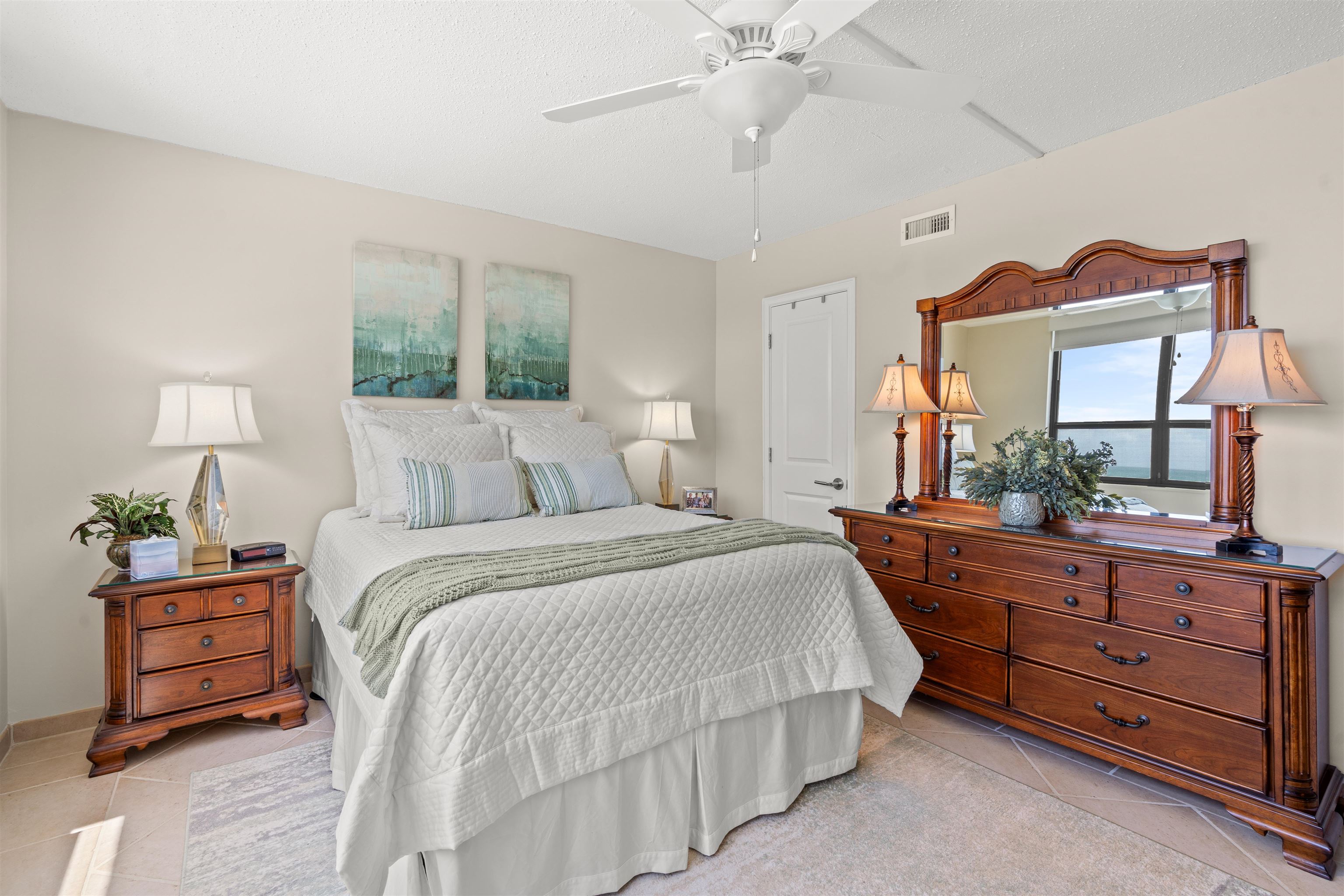 10200 Beach Club Dr. Property Photo 22