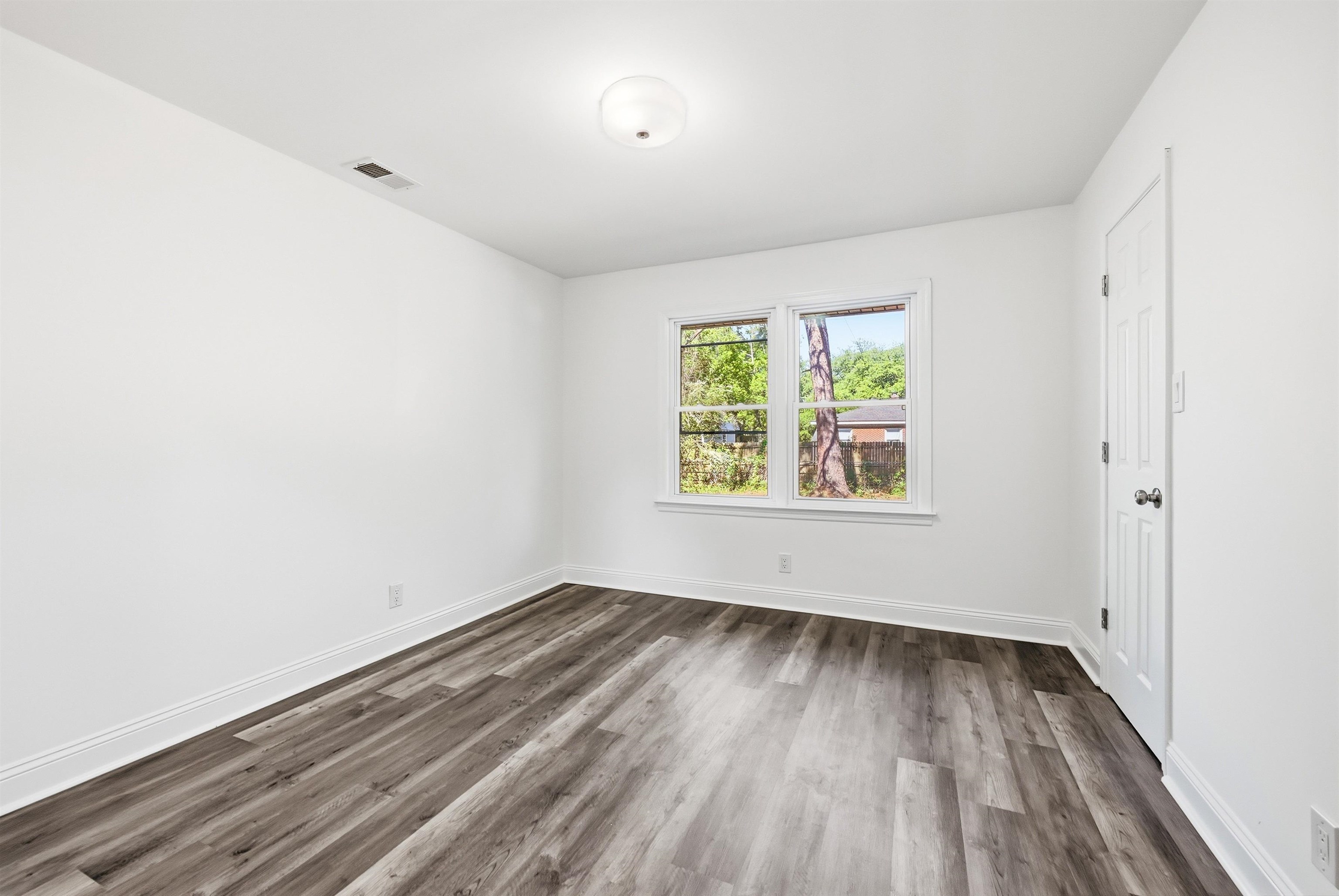 1891 Middleton St. Property Photo 21