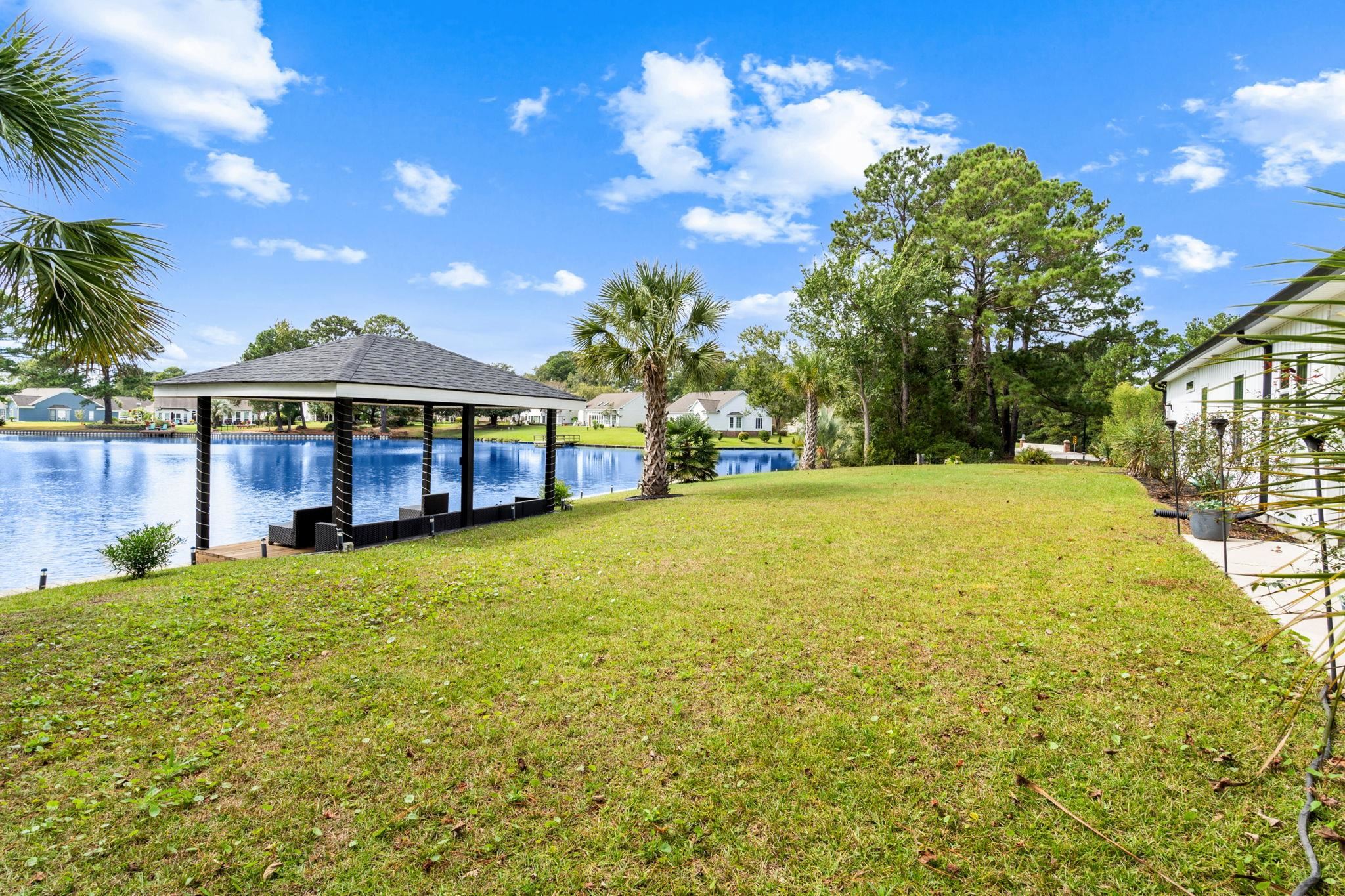 1886 Southwood Dr. Property Photo 23