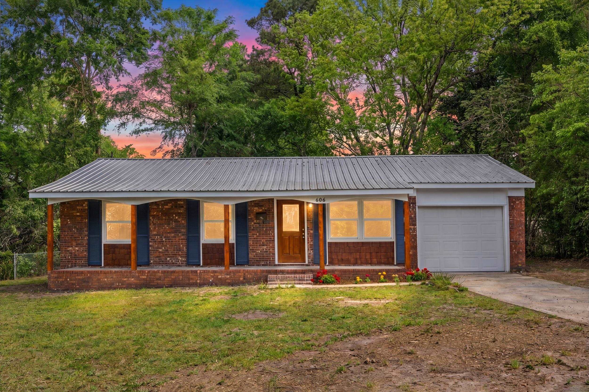 606 Mceachern Heights Property Photo 1