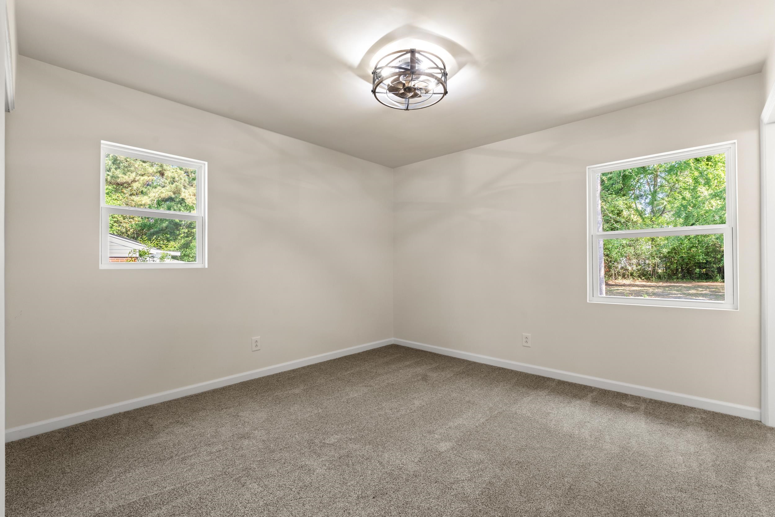 606 Mceachern Heights Property Photo 12