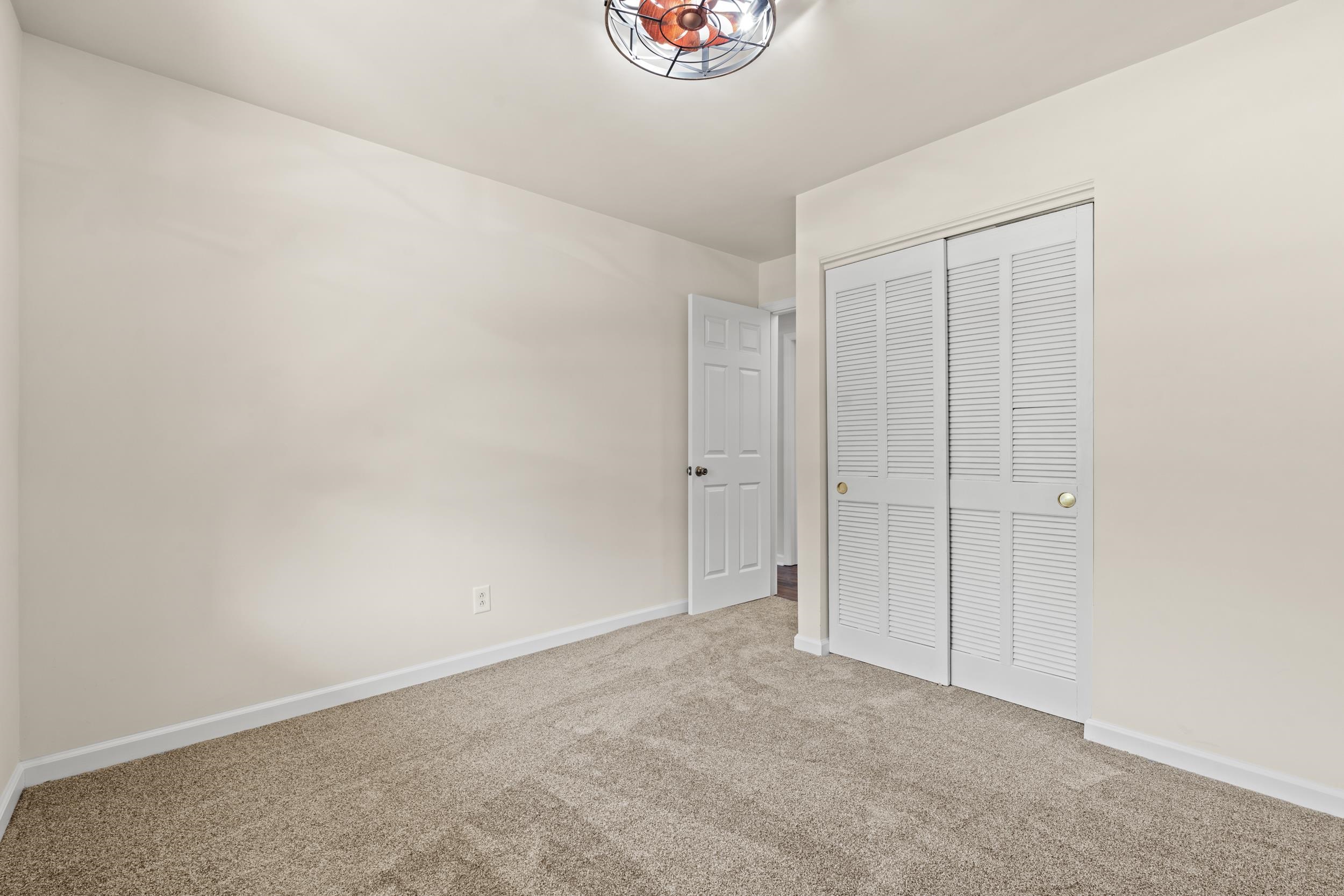 606 Mceachern Heights Property Photo 16
