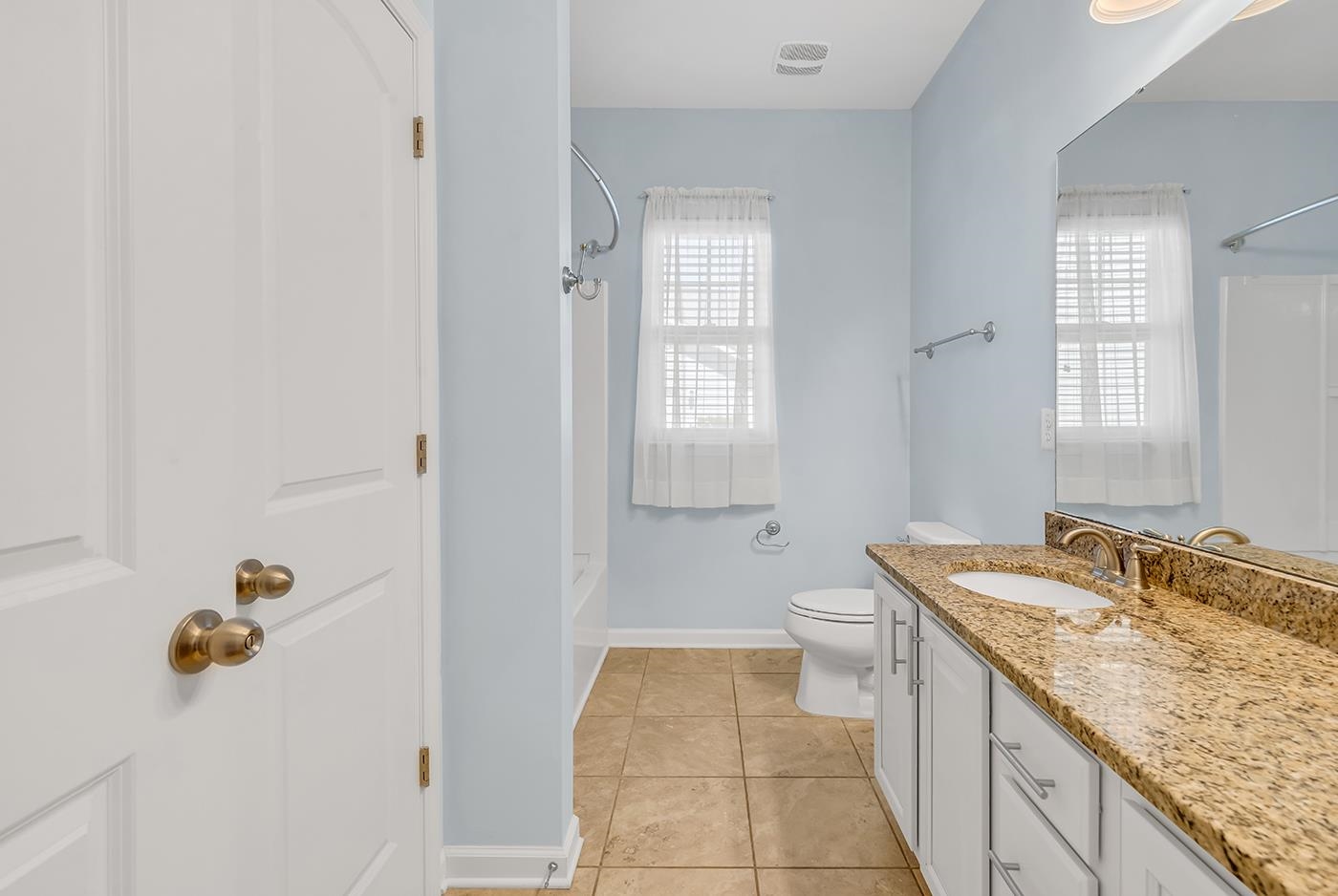 380 Palm Lakes Blvd. Property Photo 11