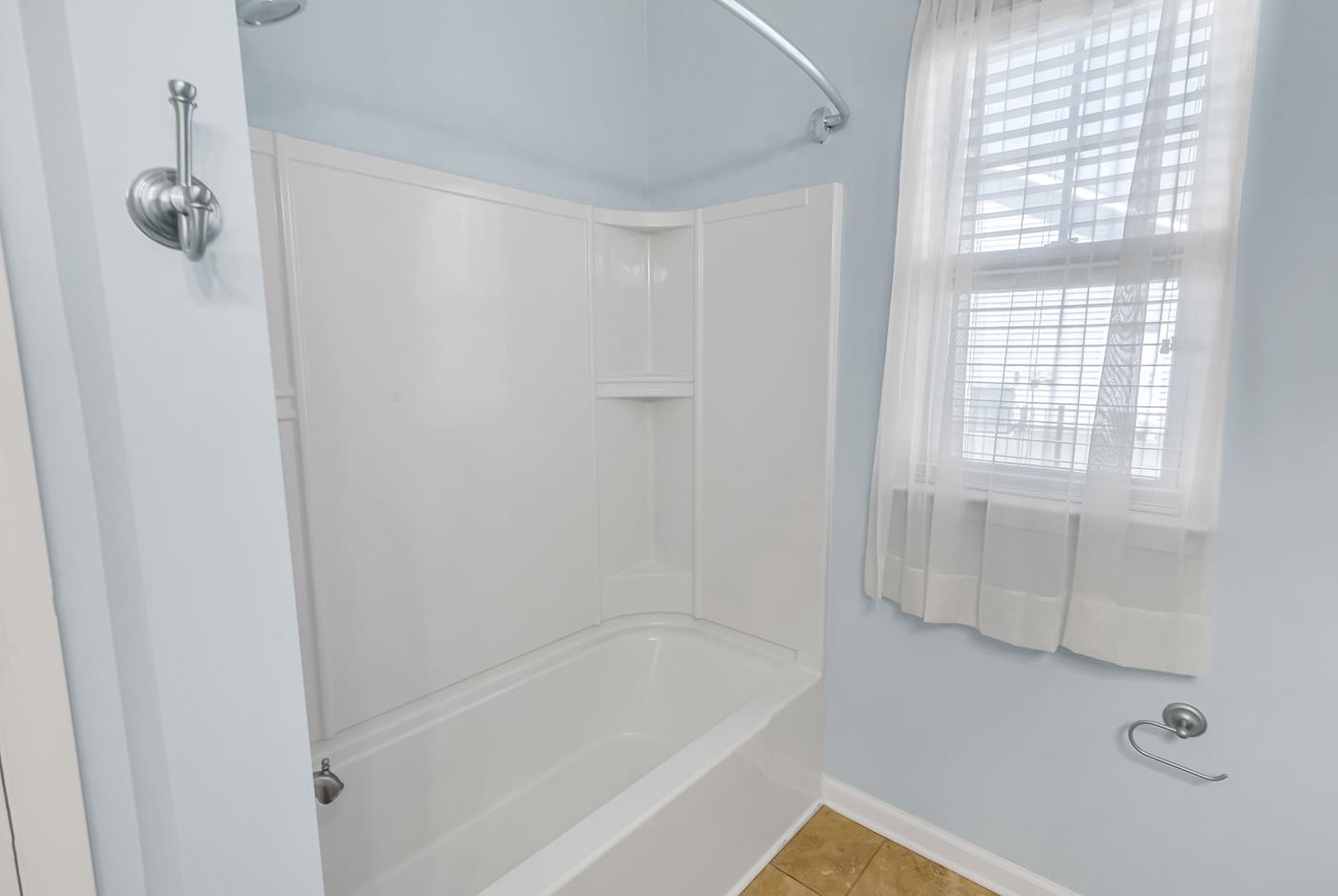 380 Palm Lakes Blvd. Property Photo 12