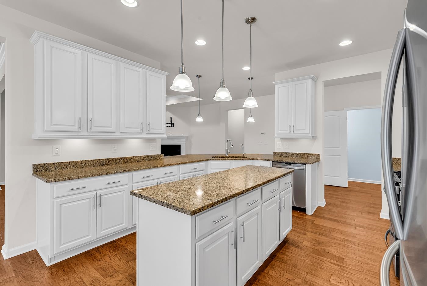 380 Palm Lakes Blvd. Property Photo 21