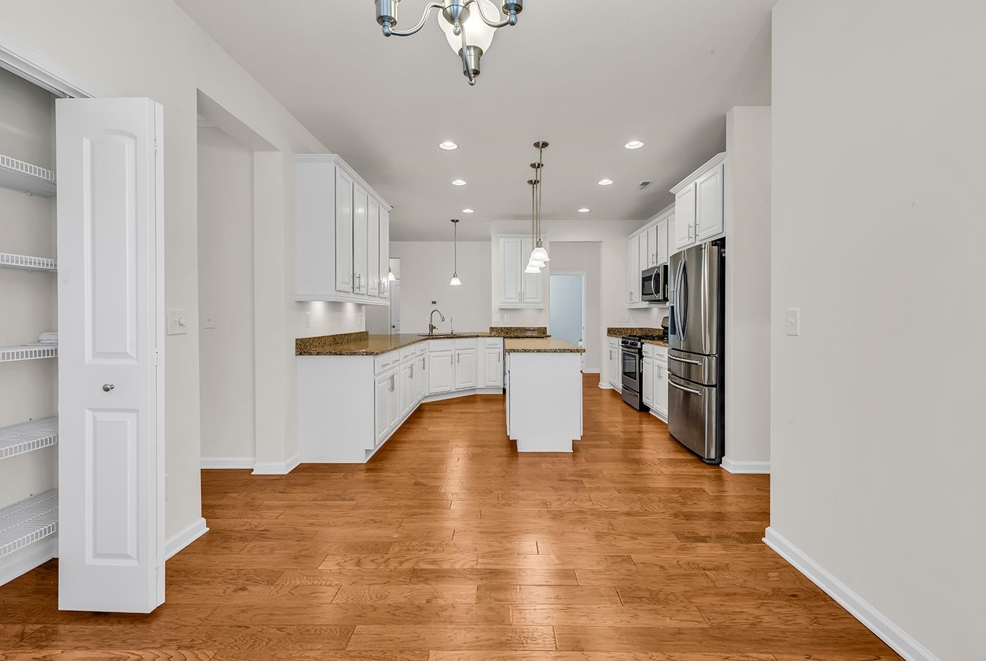 380 Palm Lakes Blvd. Property Photo 24