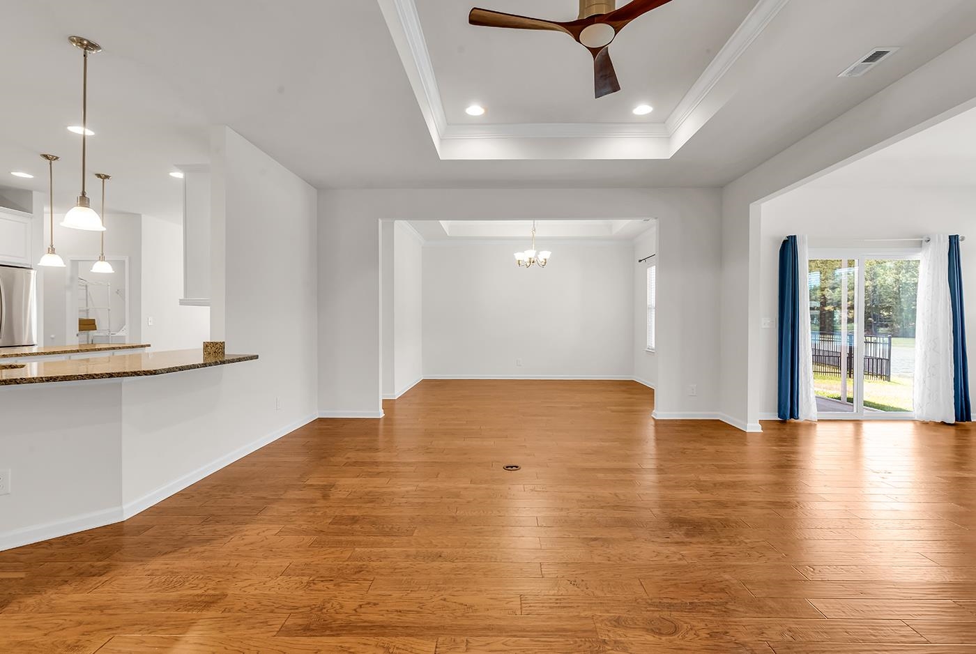 380 Palm Lakes Blvd. Property Photo 28