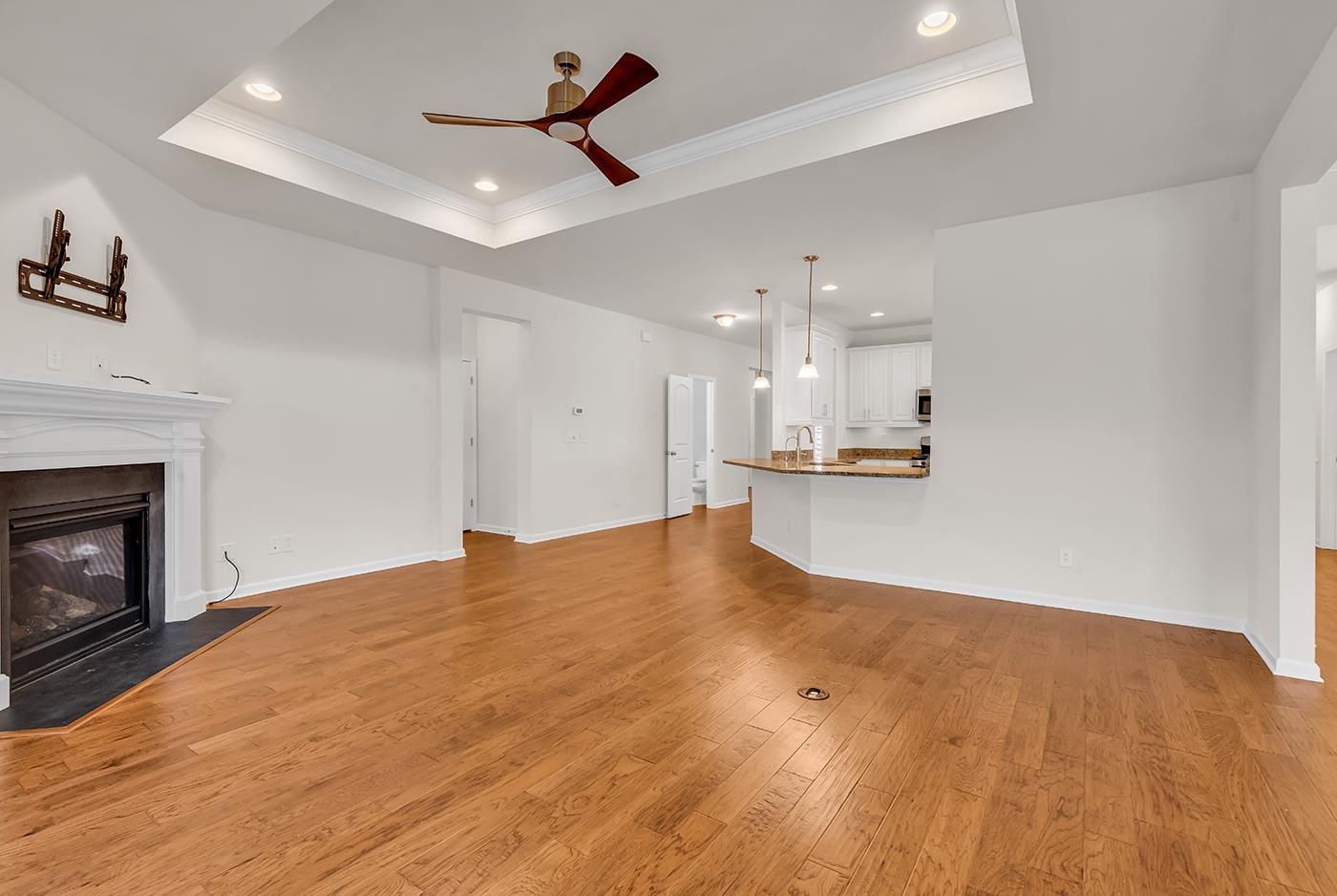 380 Palm Lakes Blvd. Property Photo 30