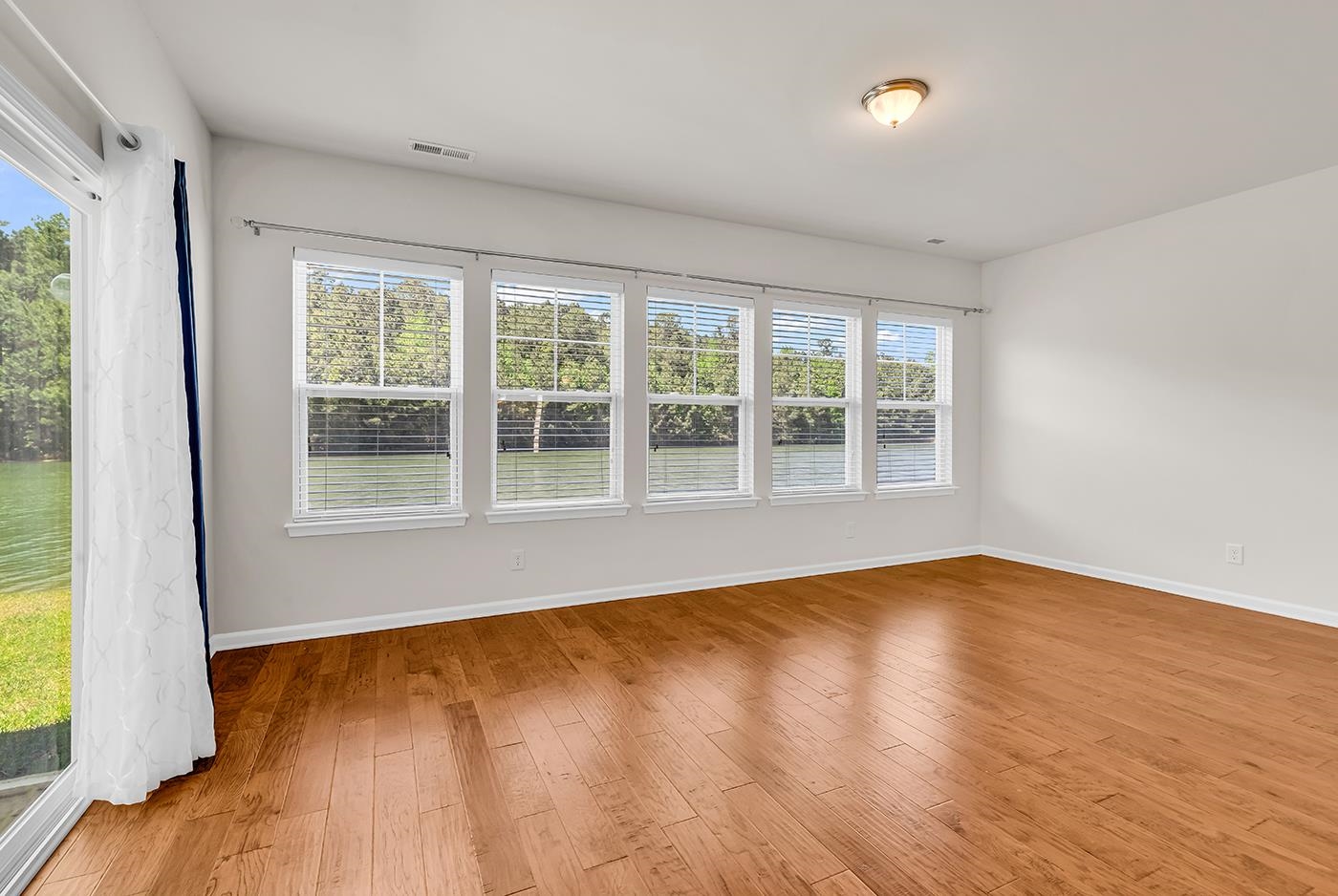 380 Palm Lakes Blvd. Property Photo 35