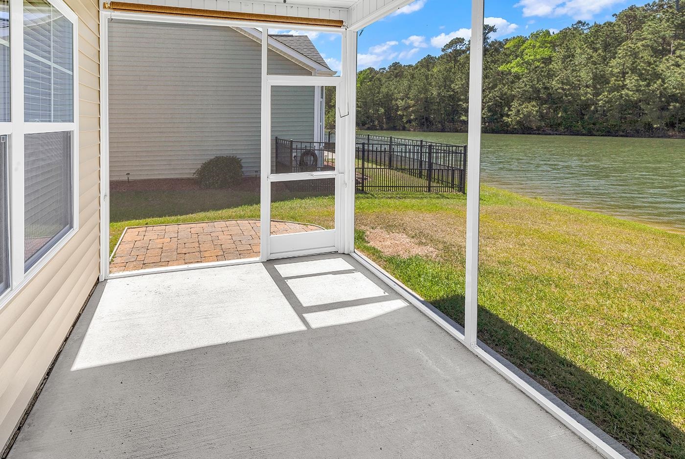 380 Palm Lakes Blvd. Property Photo 52