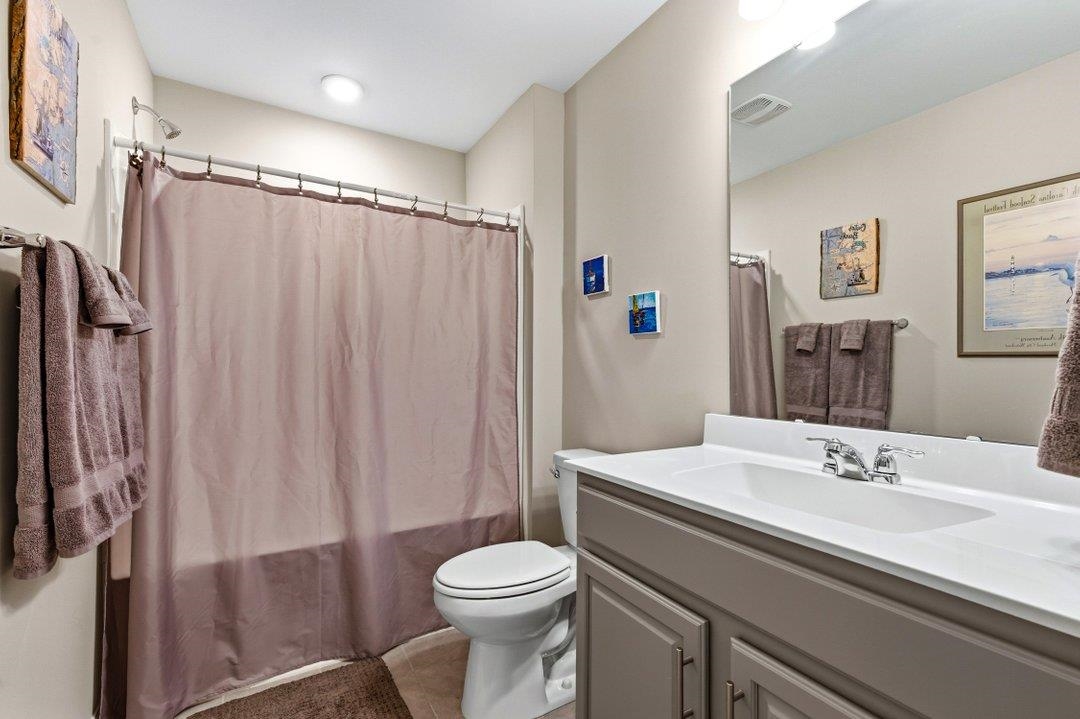 2077 Singing Palm Loop Property Photo 28