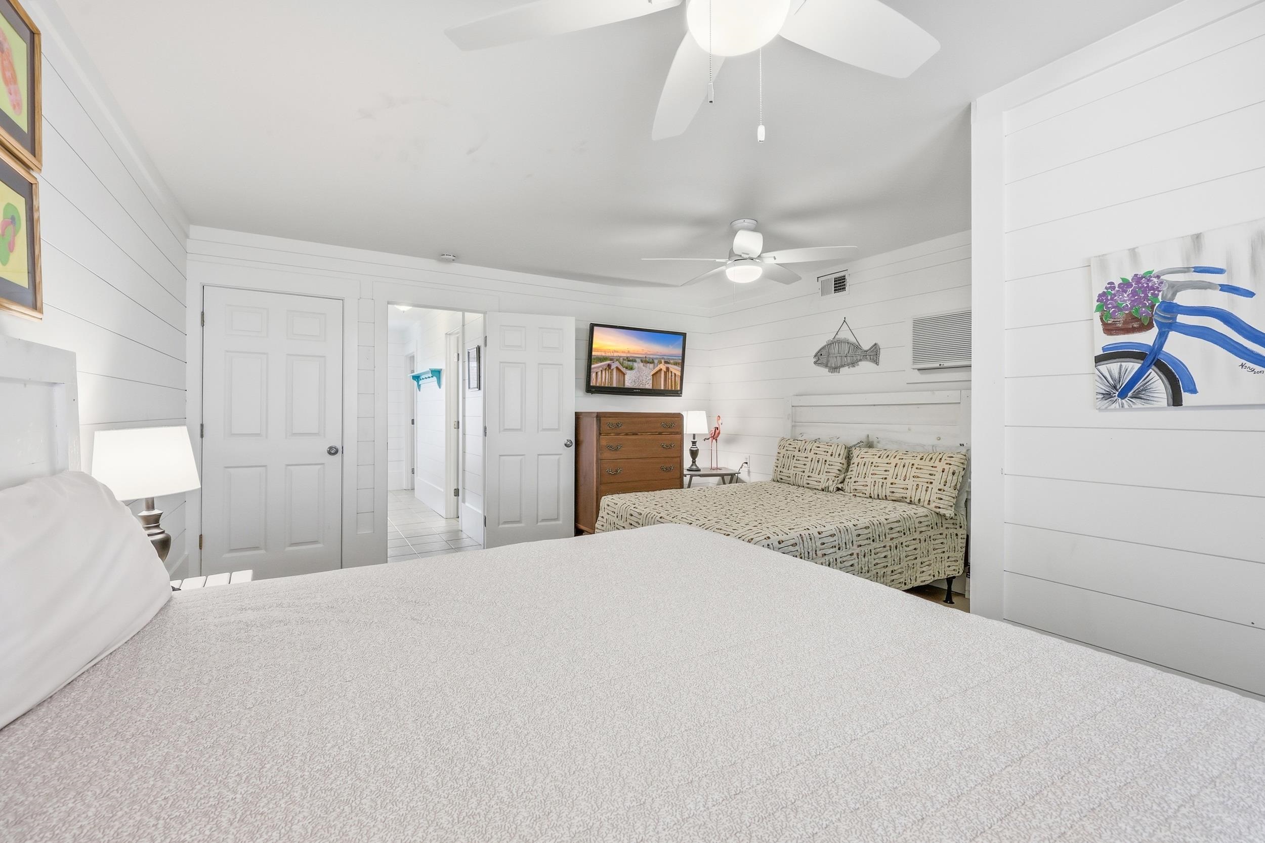1607 Dolphin St. Property Photo 27