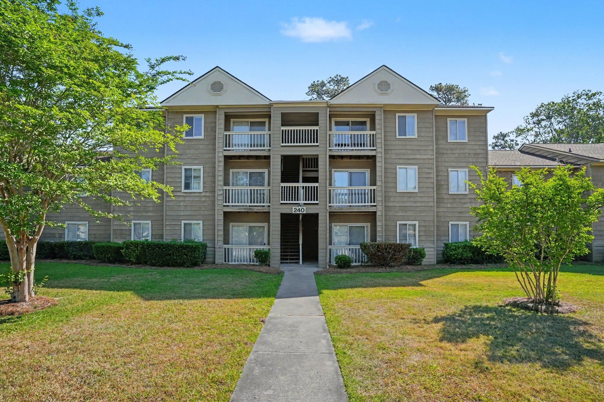 240-J Myrtle Greens Dr.